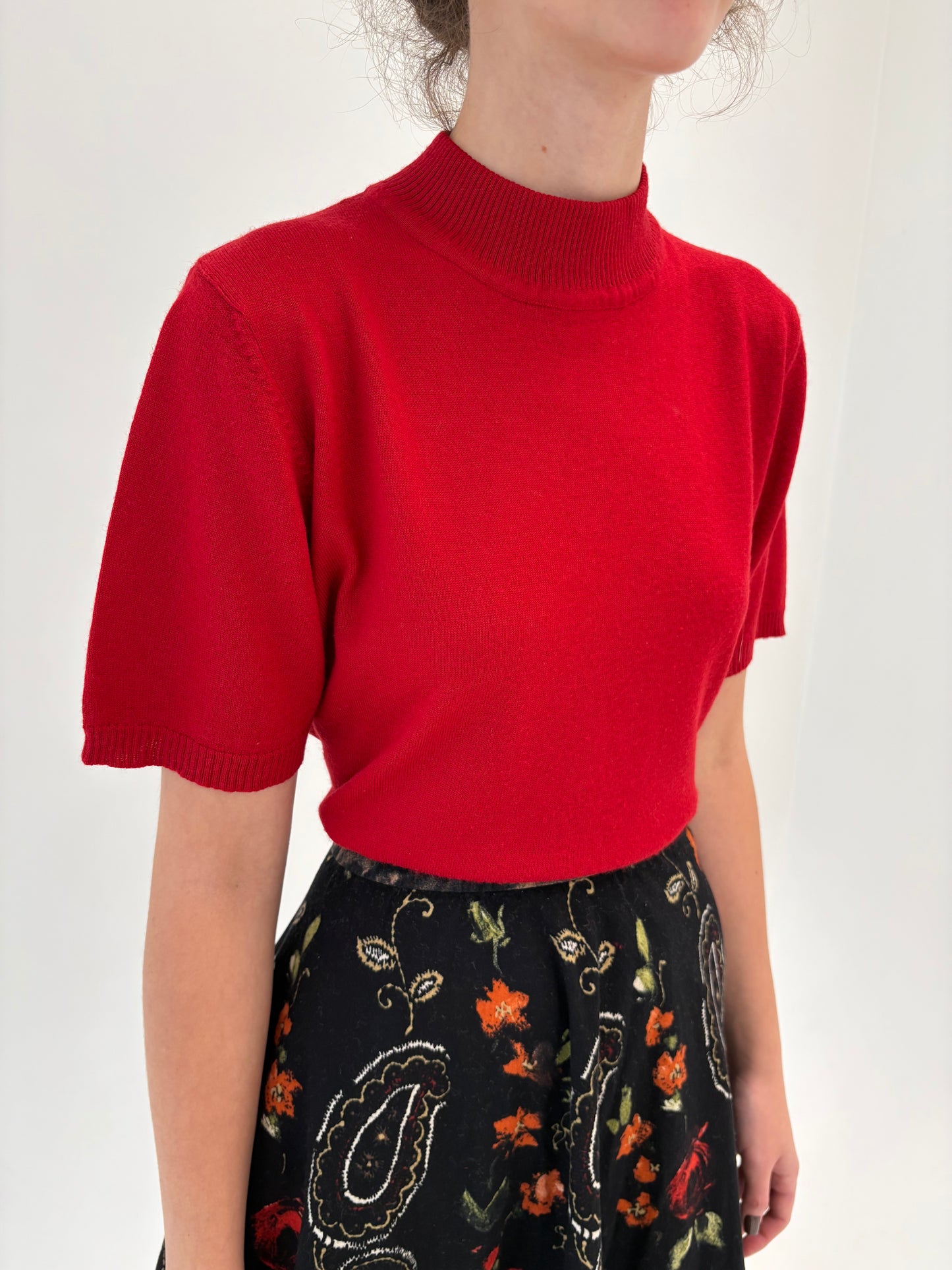 Maleta cherry red din lana extrafina de gramaj mare