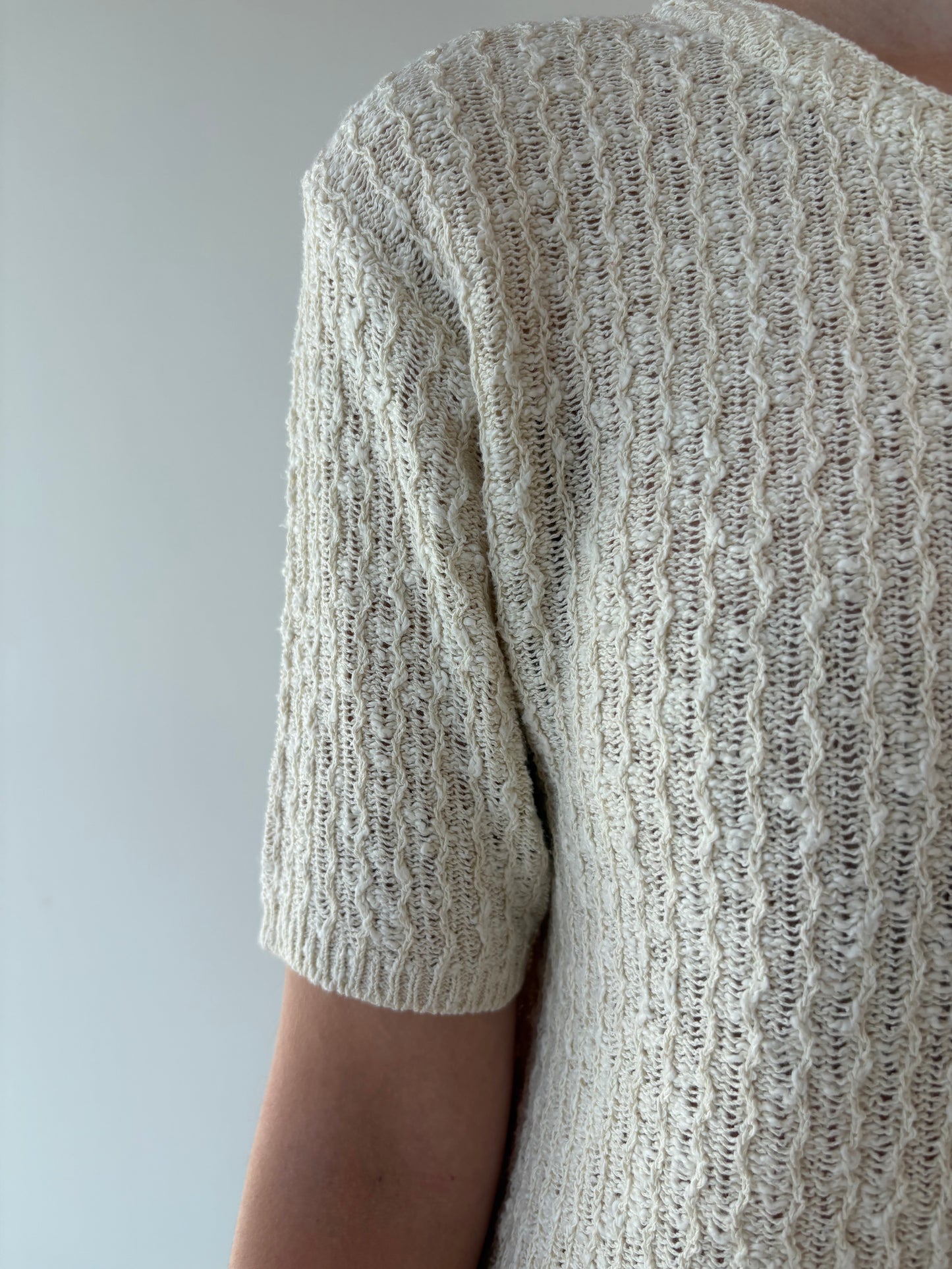 Top vintage butter white din tricot de bumbac texturat de gramaj mare