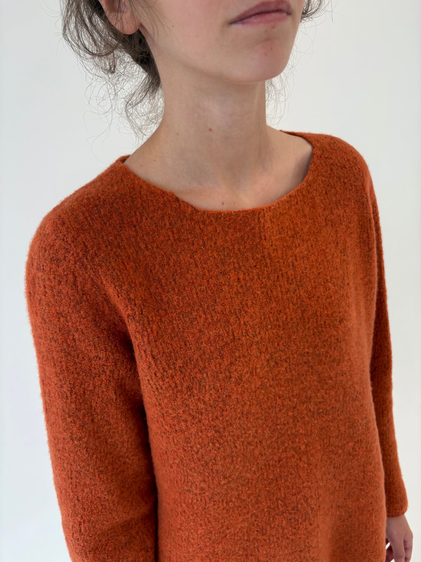 Pulover burnt orange din lana merino extrafina de gramaj mare
