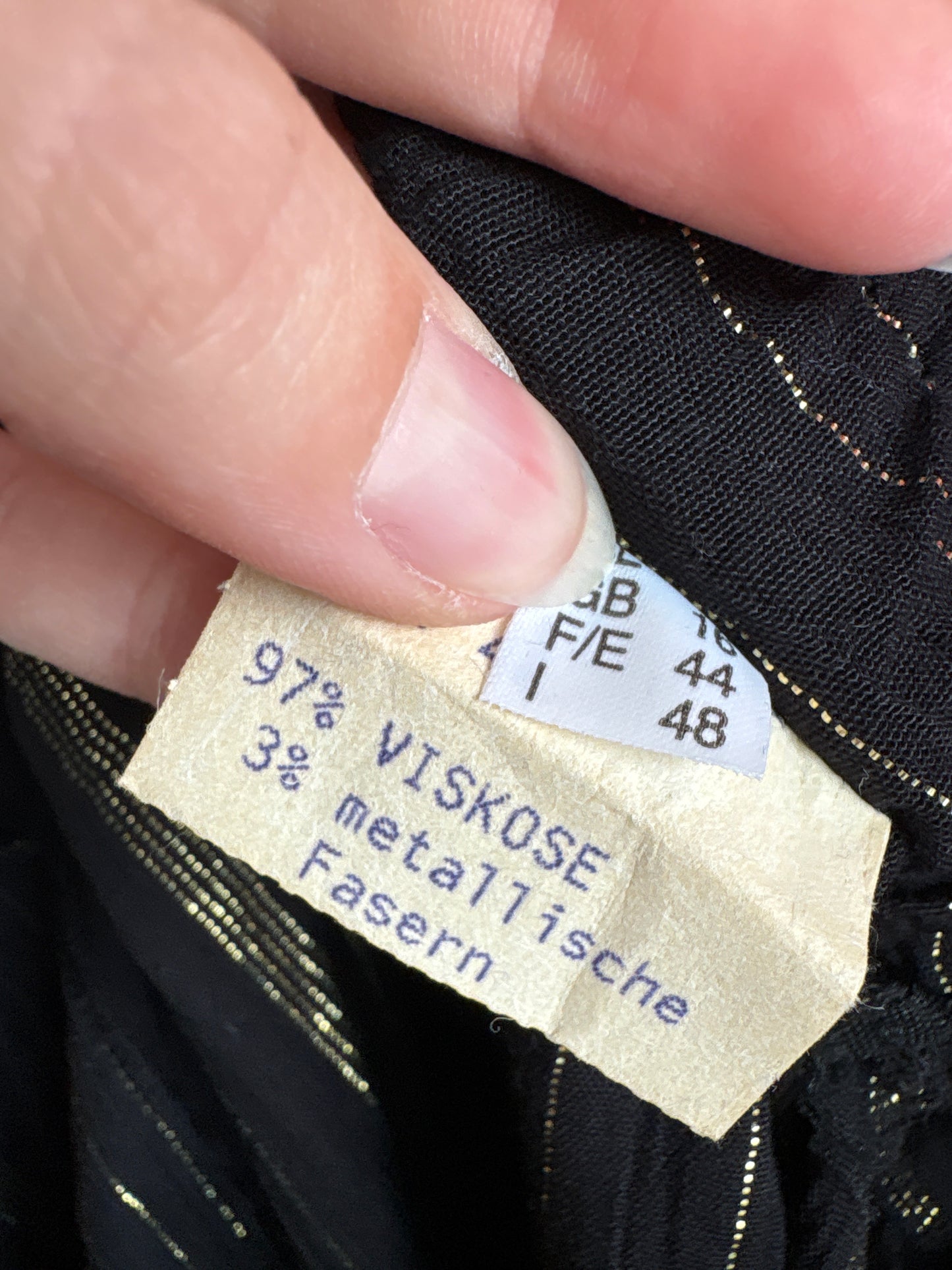 Pantaloni vaporosi cu talie ultra înaltă și inserție fină aurie de la zi la seară