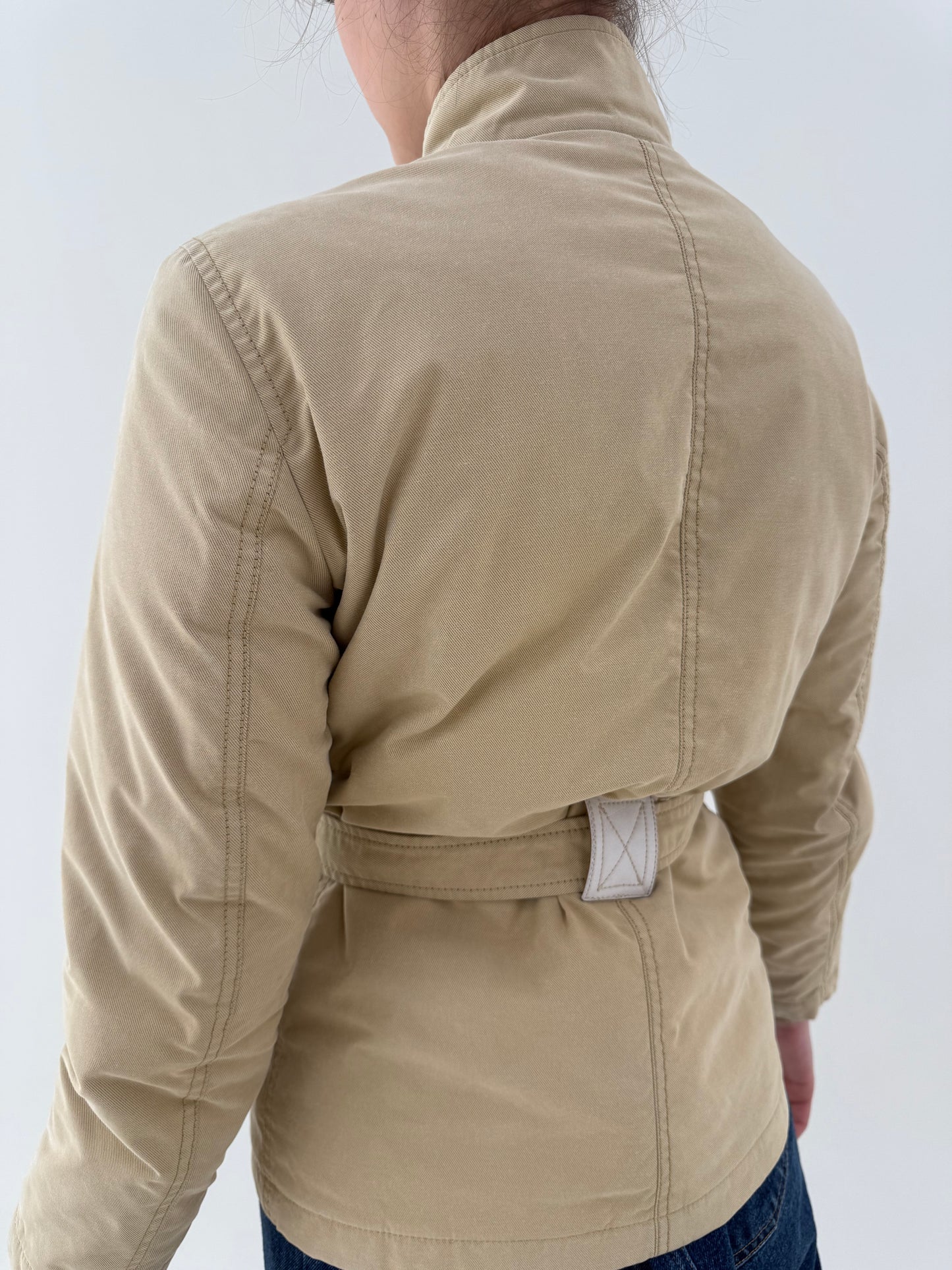 Jacheta subțire luxury Fay camel din gabardină cu talie marcată reglabilă