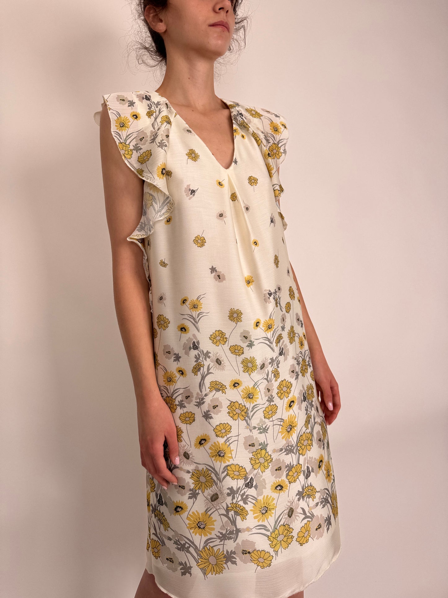 Rochie perlata butter white cu print floral delicat
