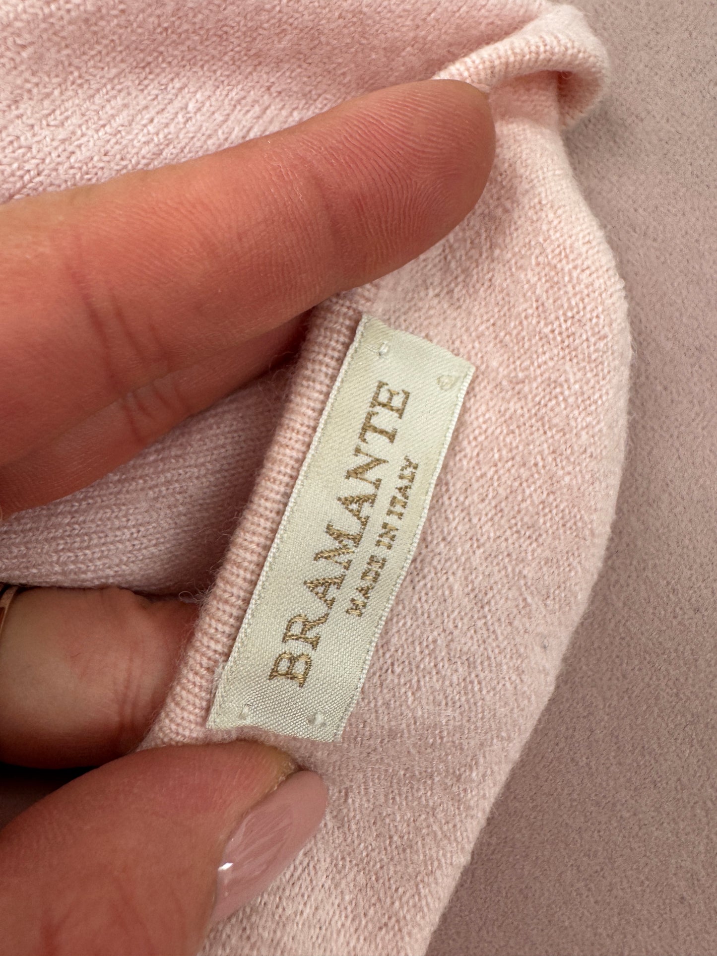 Pulover italian petite baby pink din lana merino extrafina