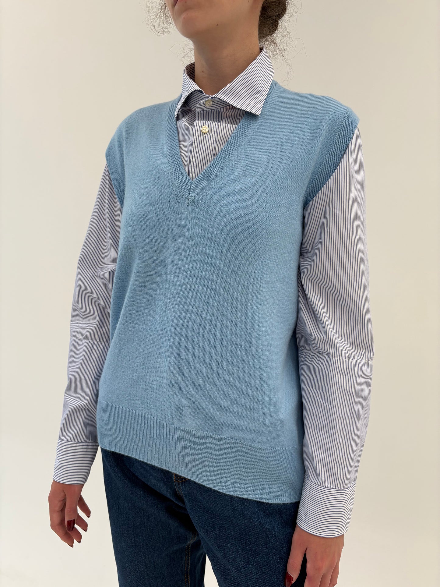 Top/ vesta vintage baby blue din lana extrafina