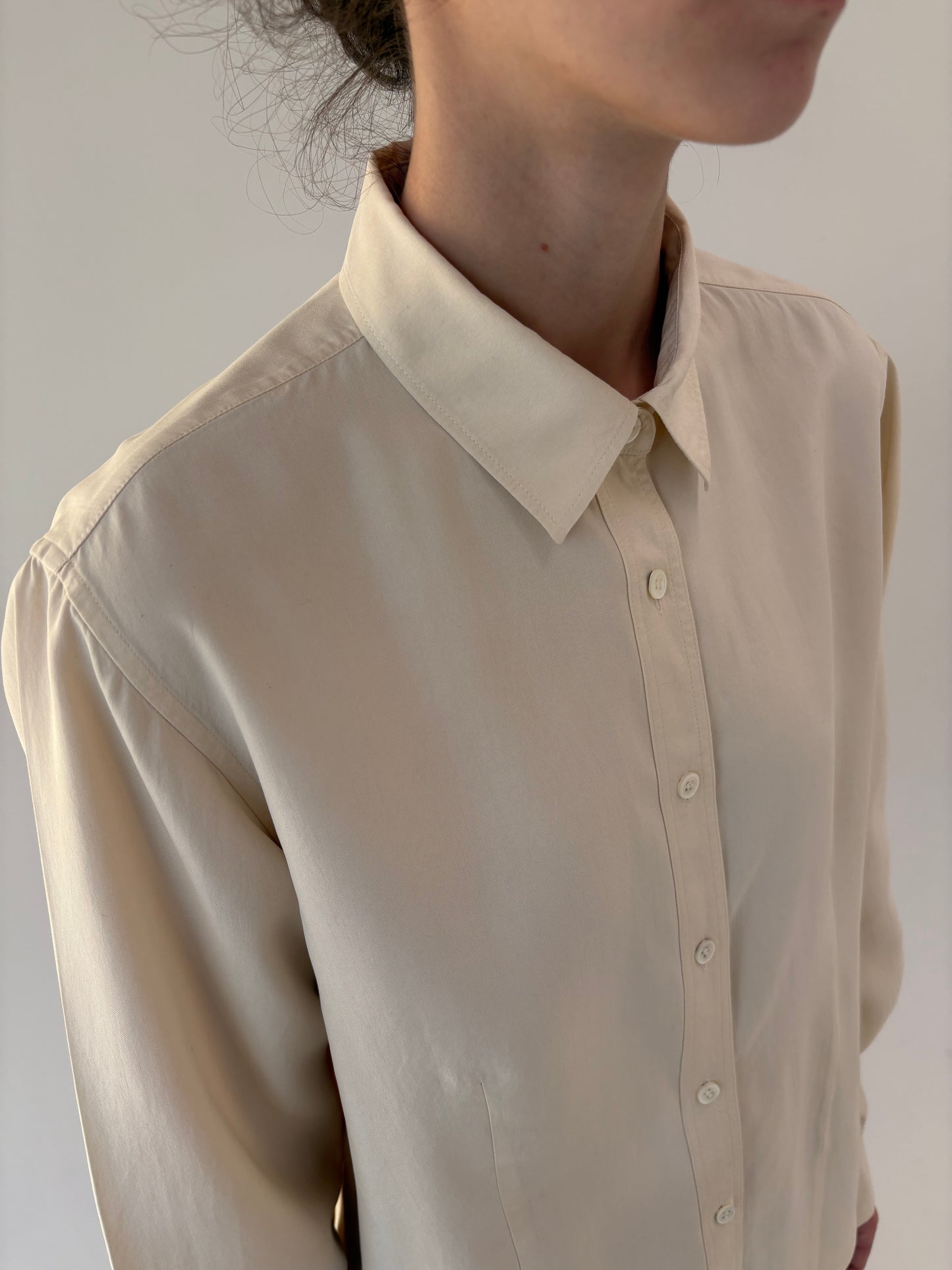 Cămașa high end italiană din mătase naturală mată groasă în croi actual