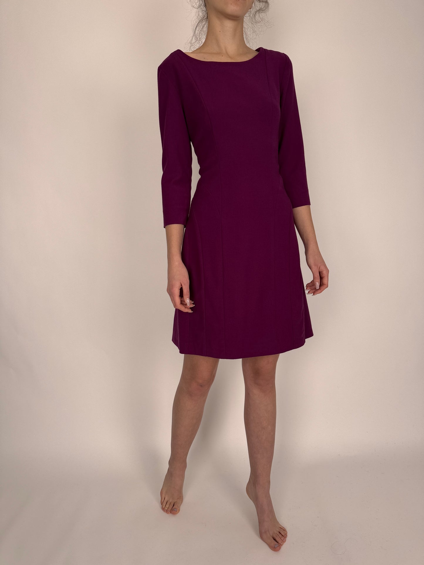 Rochie în croi minimalist dark magenta din stofă strech de lana