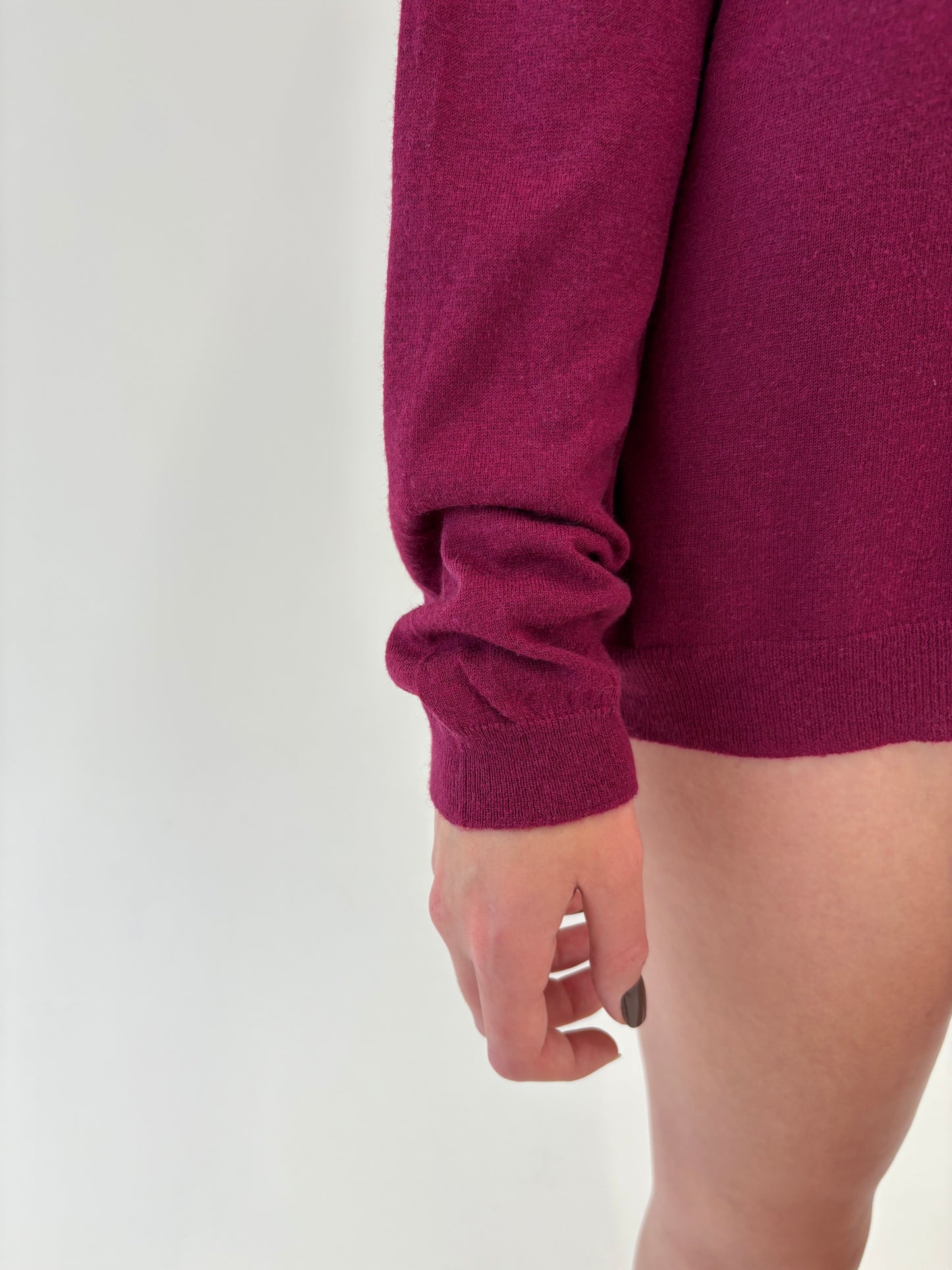 Pulover tall dark fucsia din mix de lm a extrafina  în croi lejer a