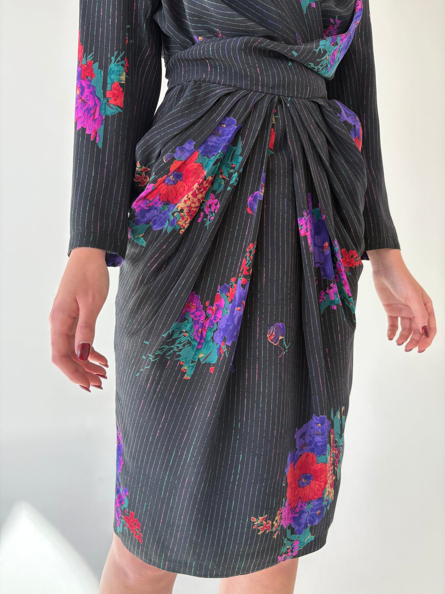 Rochie vintage italiană din mătase naturală cu talie ultra marcată și buzunare
