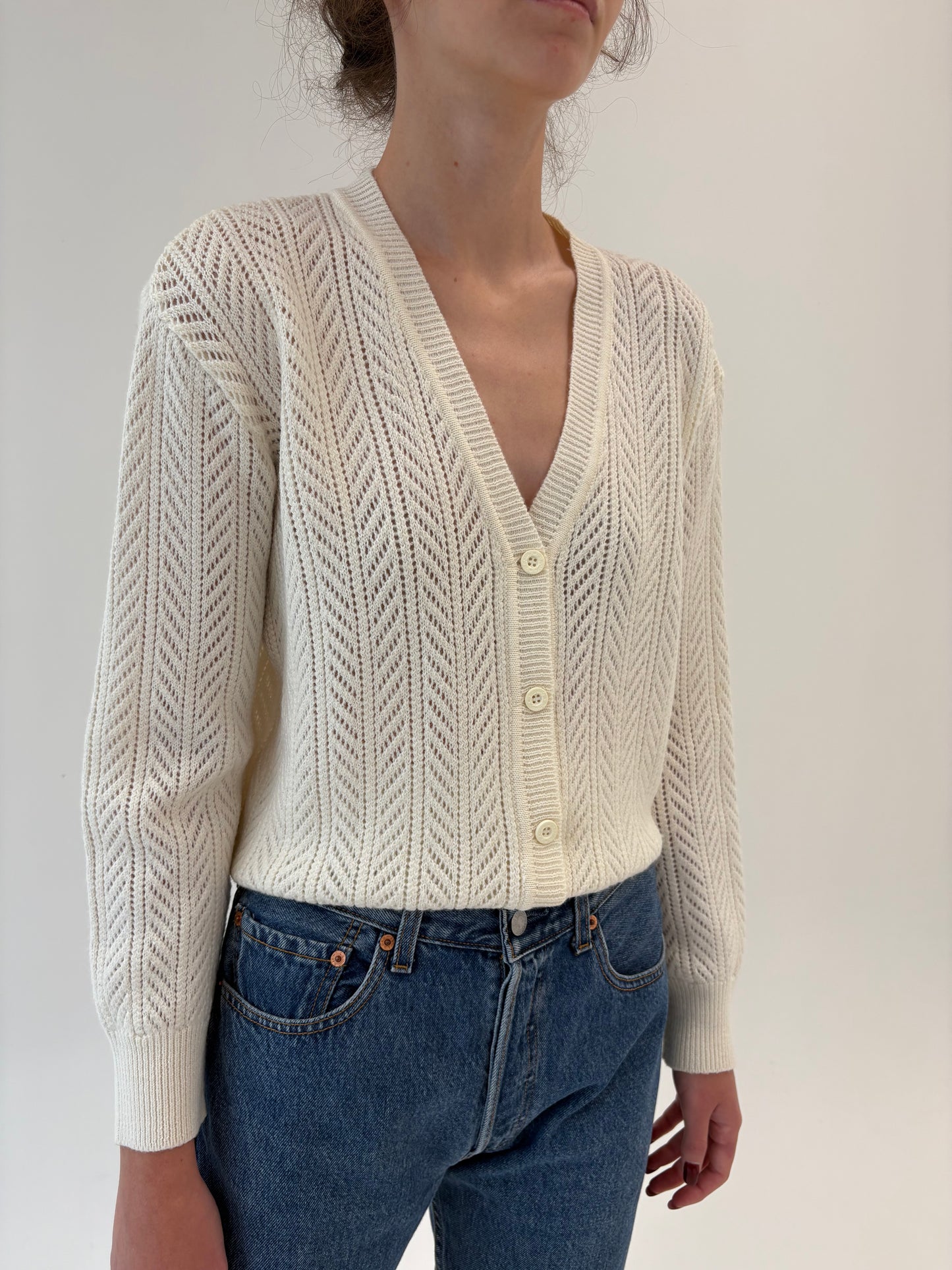Cardigan vintage butter white dantelat din cea mai fină lana de gramaj mare