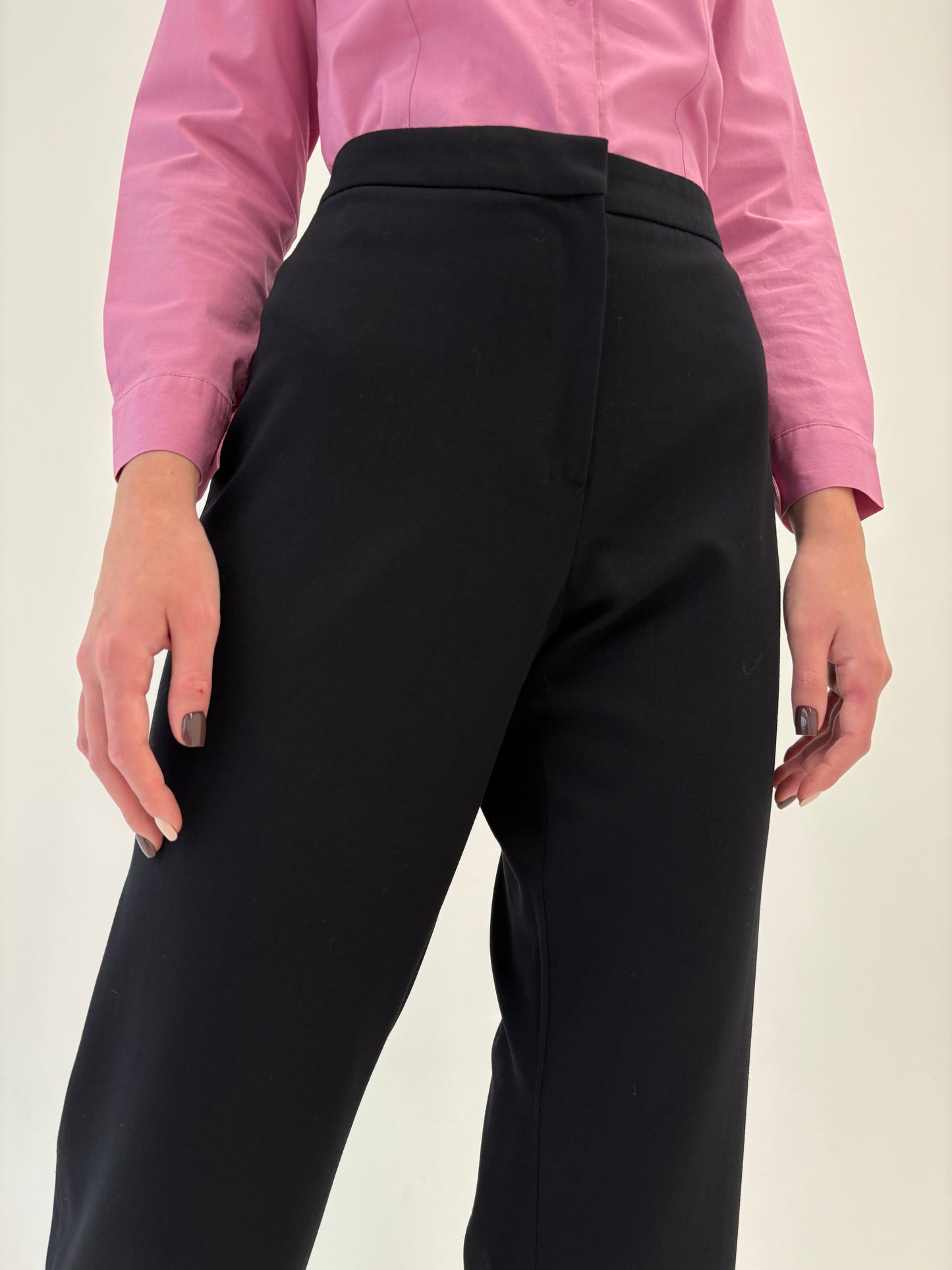 Pantaloni negri tall cu talie ultra înaltă mom fit din lana extrafina