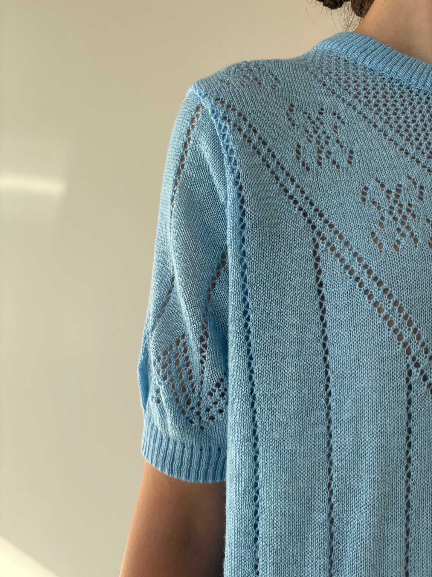 Top vintage dantelat baby blue din mix de lana extrafina
