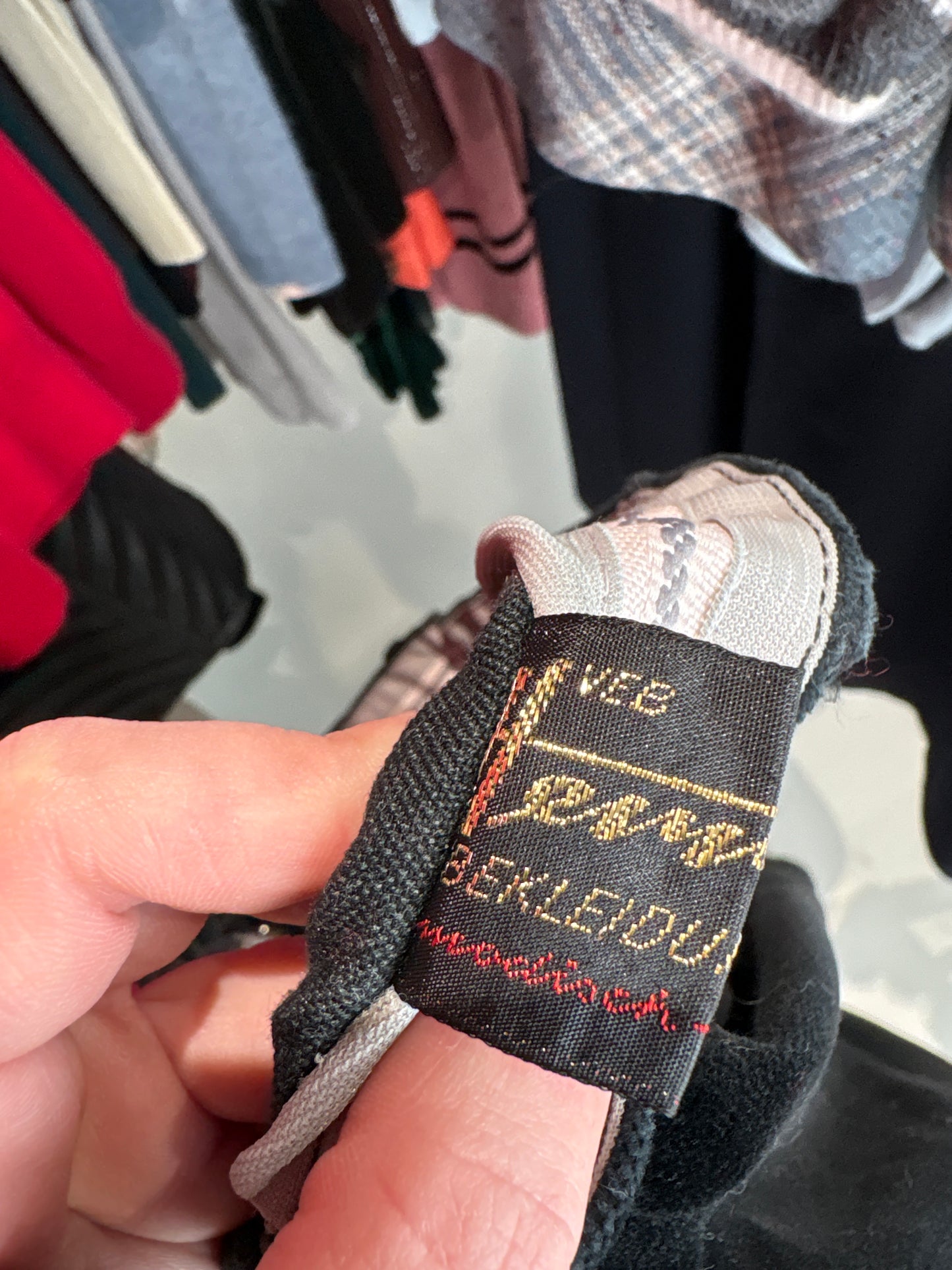 Pantaloni vintage din catifea de la zi la seară