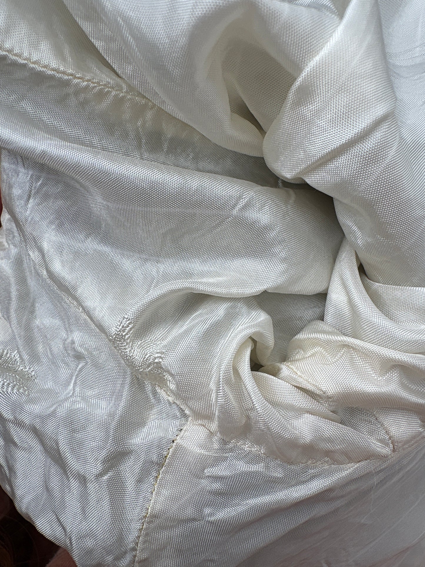 Sacou camel cambrat în carouri pied de coq cu umeri accentuați și talie marcată