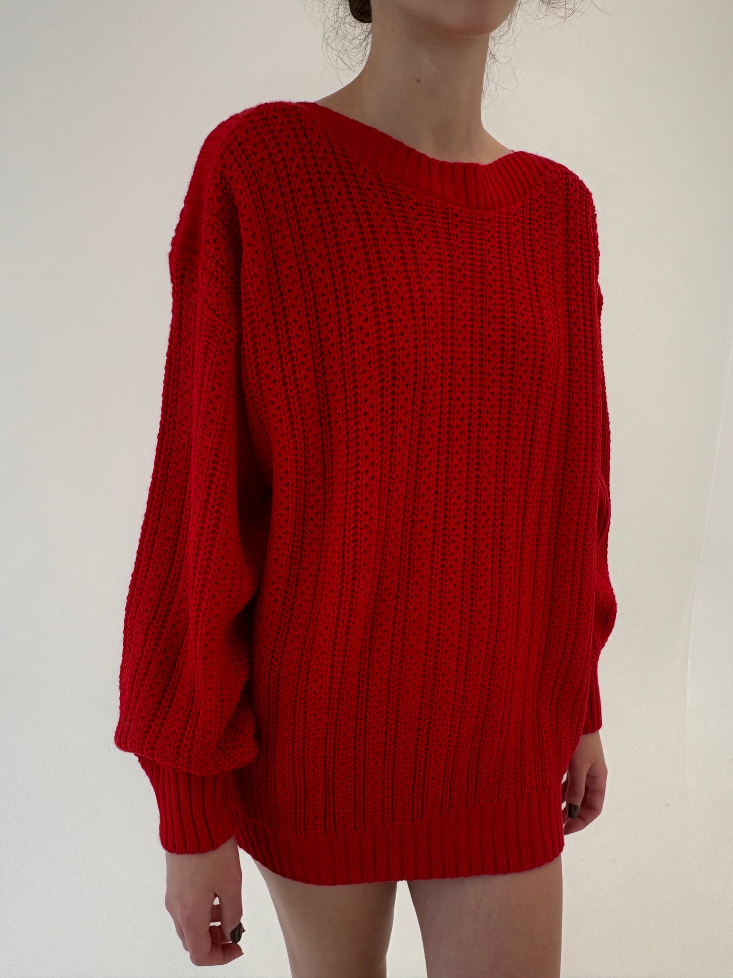 Pulover vintage cherry red cu mânecă fluture din lana extrafina de gramaj mare