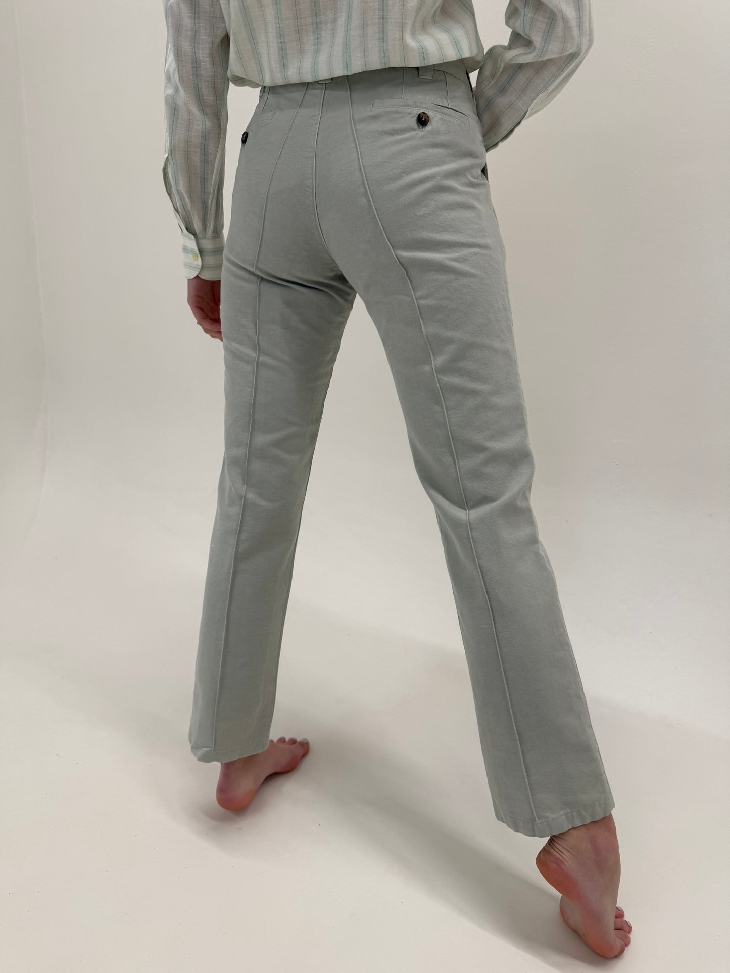 Pantaloni Loro Piana light gray din in și bumbac în croi clasic