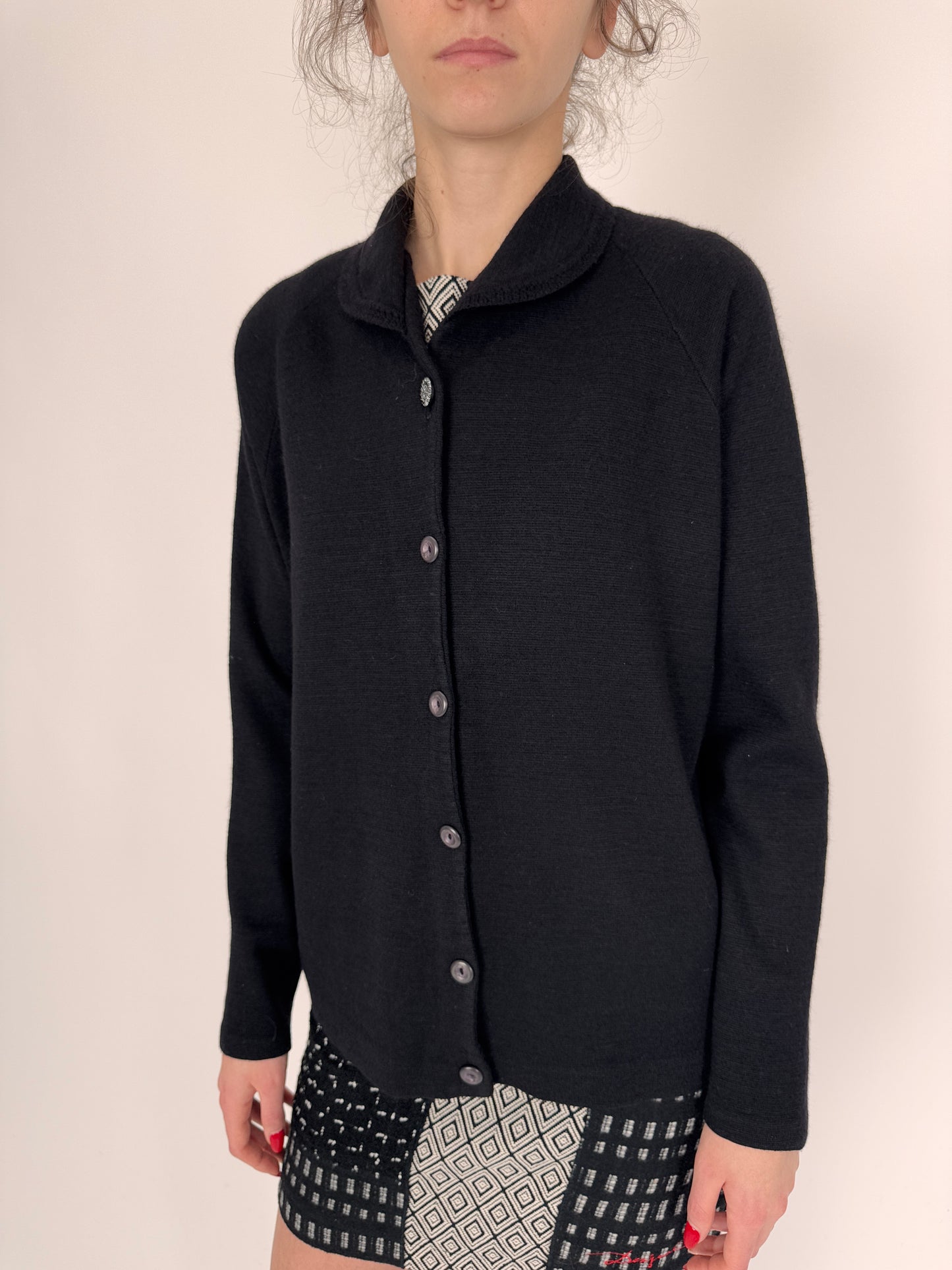 Cardigan cu guler Peter Pan negru din lana extrafina