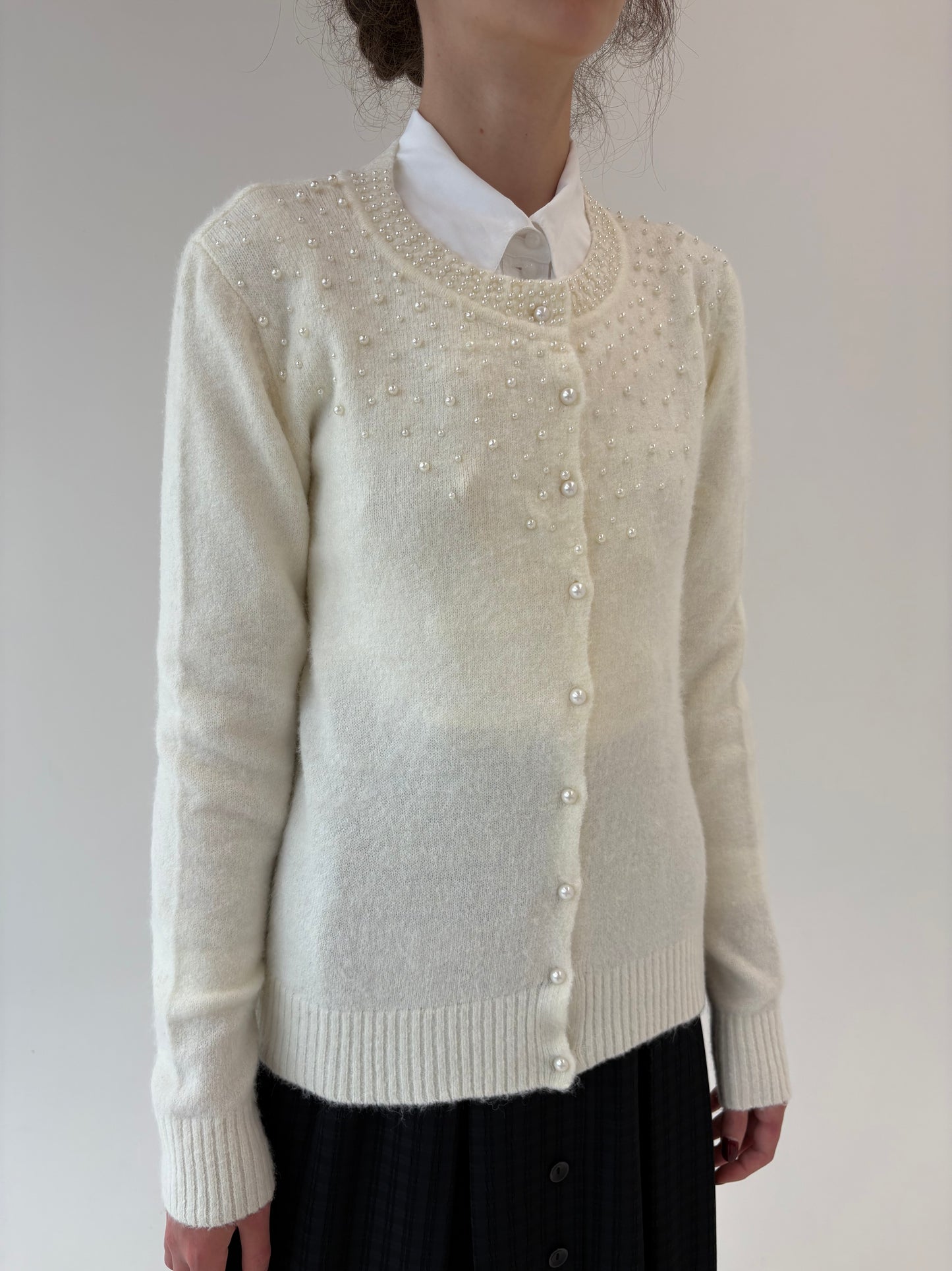 Cardigan italian din mix de baby mohair cu aplicații din perlute