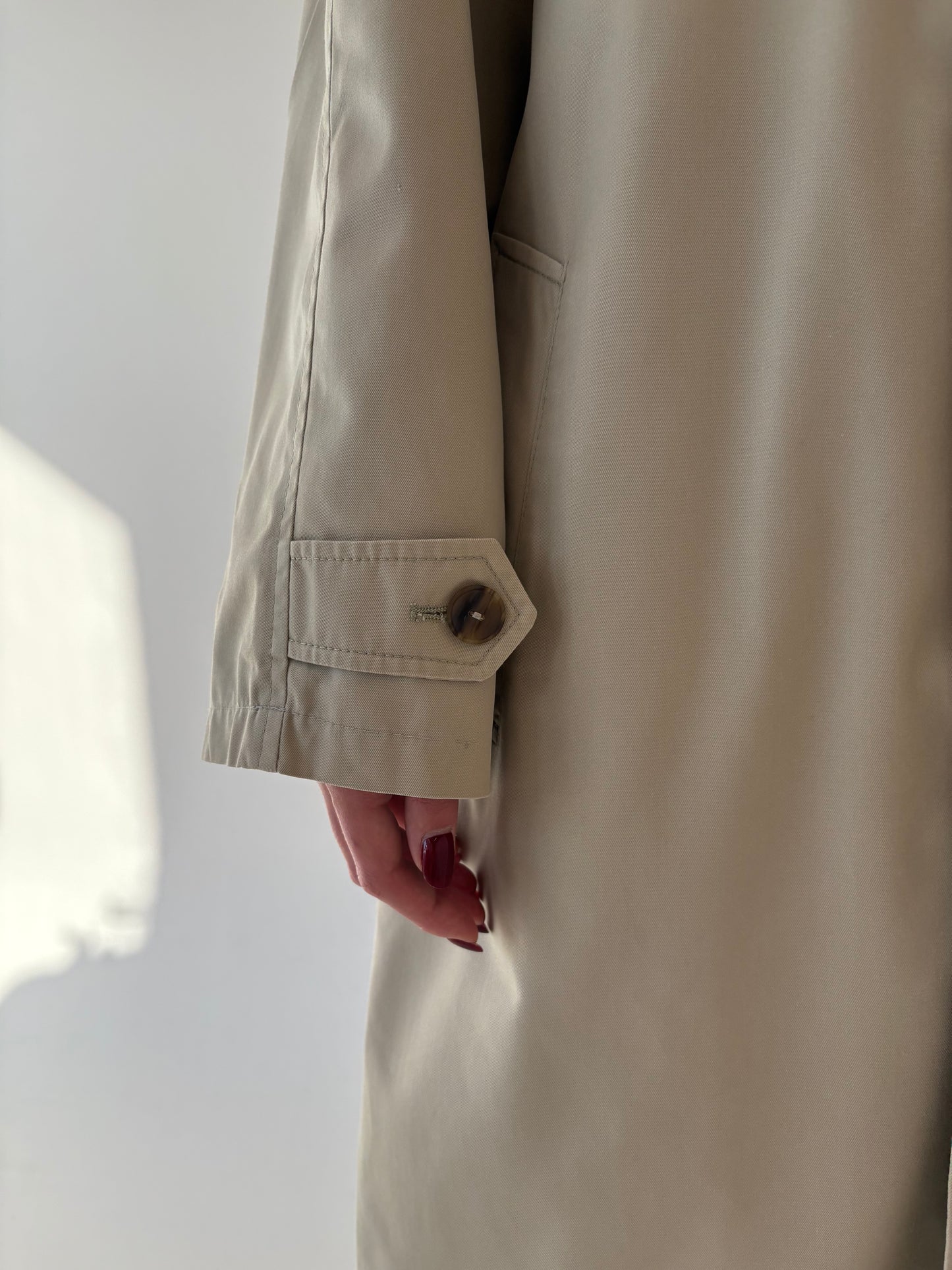 Trench vintage light nude din gabardină impermeabil