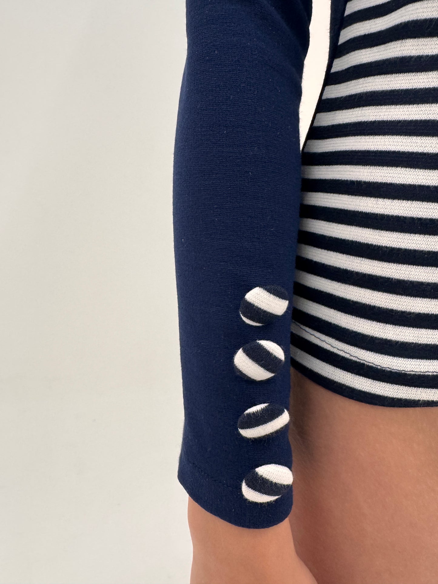 Soft knit vintage cu influențe nautice ultra chic Navy cu alb