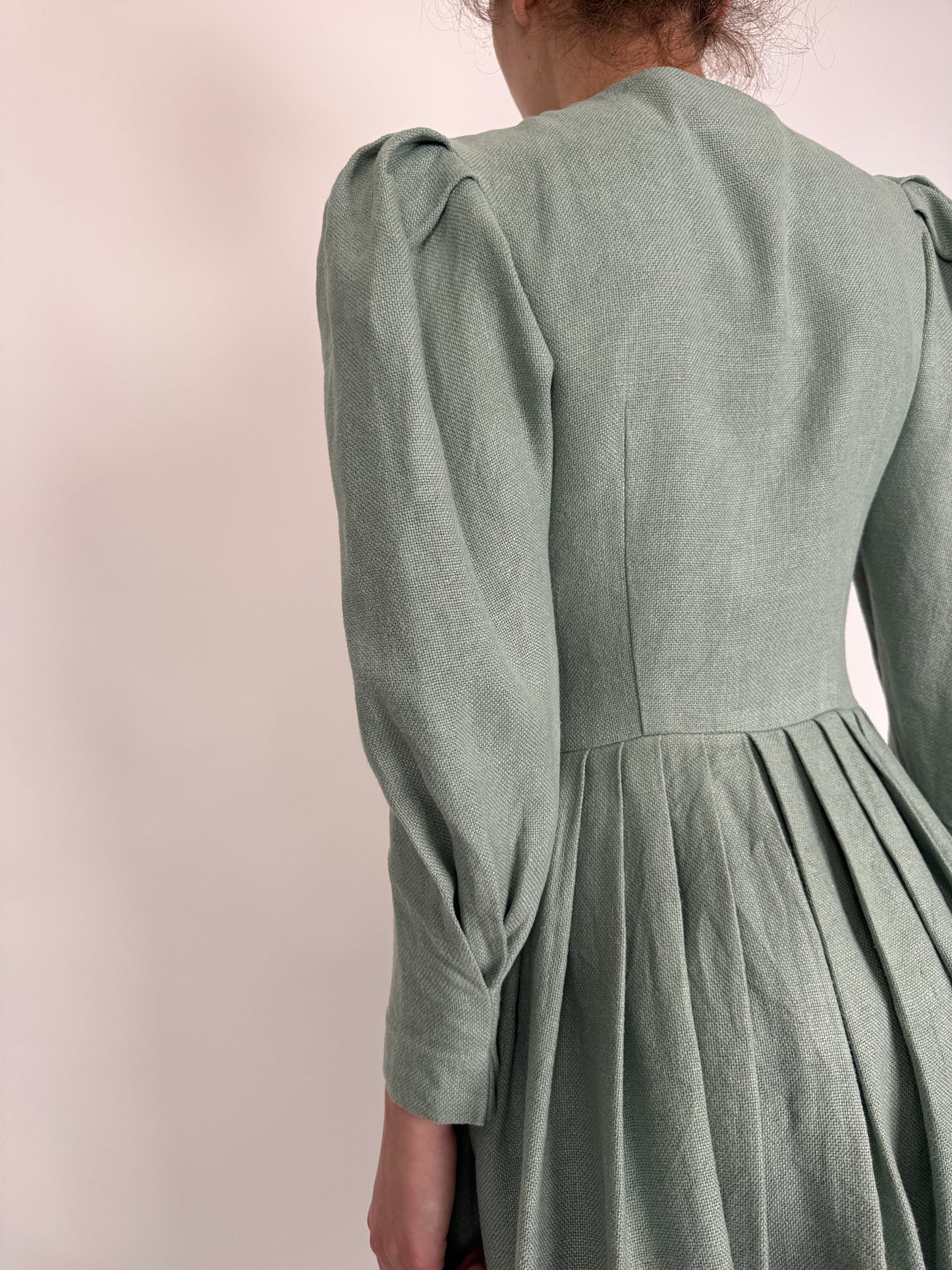 Rochie vintage superbă tea green din pânză de in