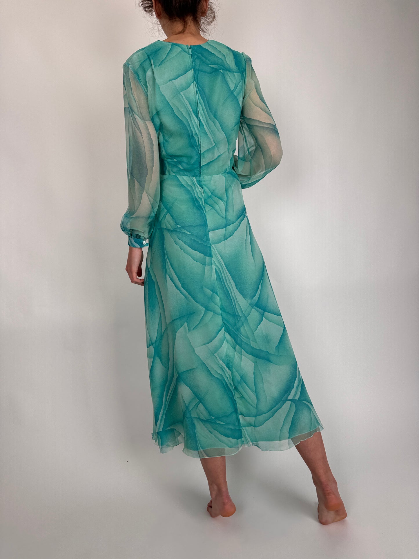 Rochie vintage în croi de ani 50 și nuanțe superbe