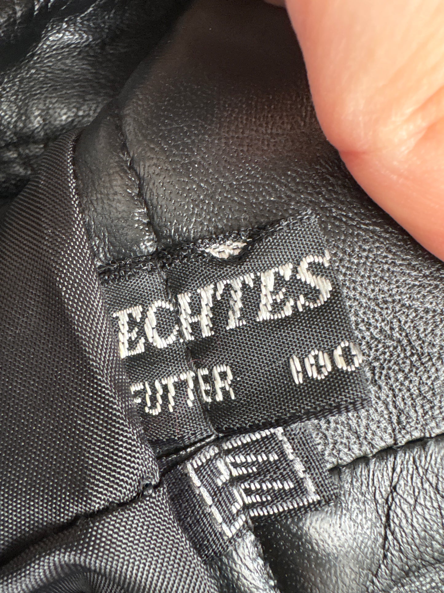 Pantaloni petite din piele naturală moale cu pense și talie ultra înaltă