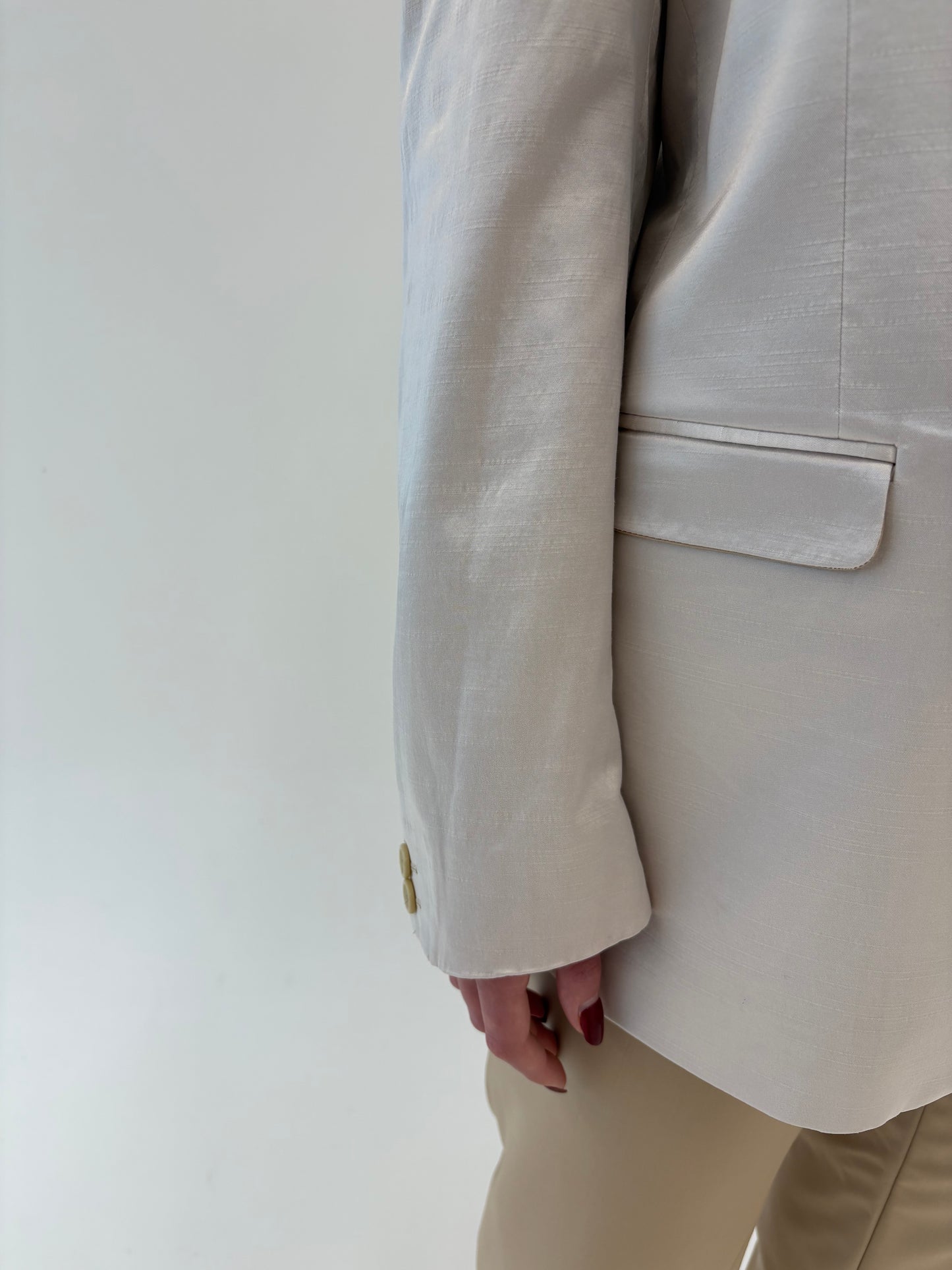 Set sacou + vestă din stofă satinata off white din mix de mătase naturală