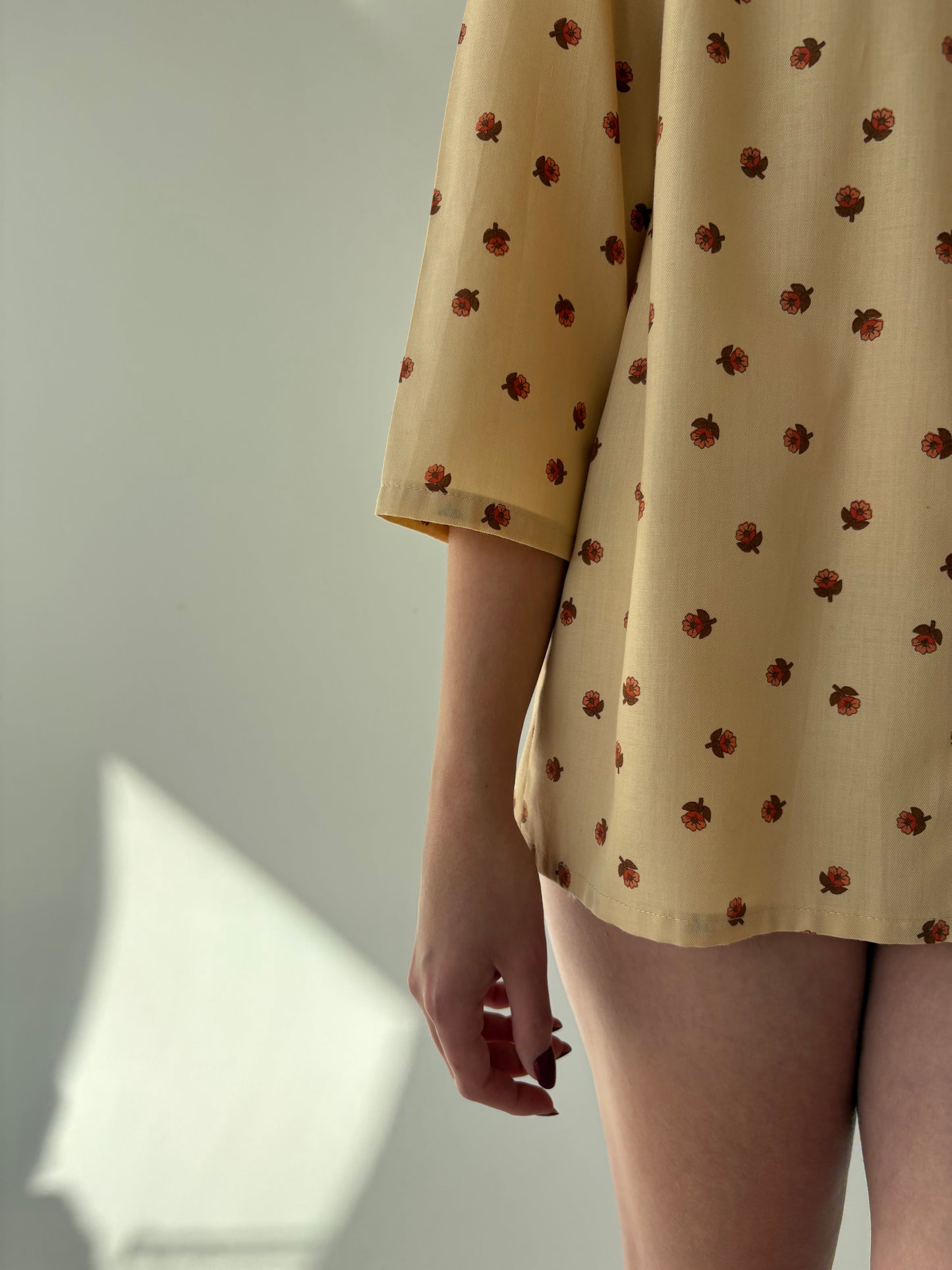 Cămașa vintage camel cu print delicat din mix de lana extrafina