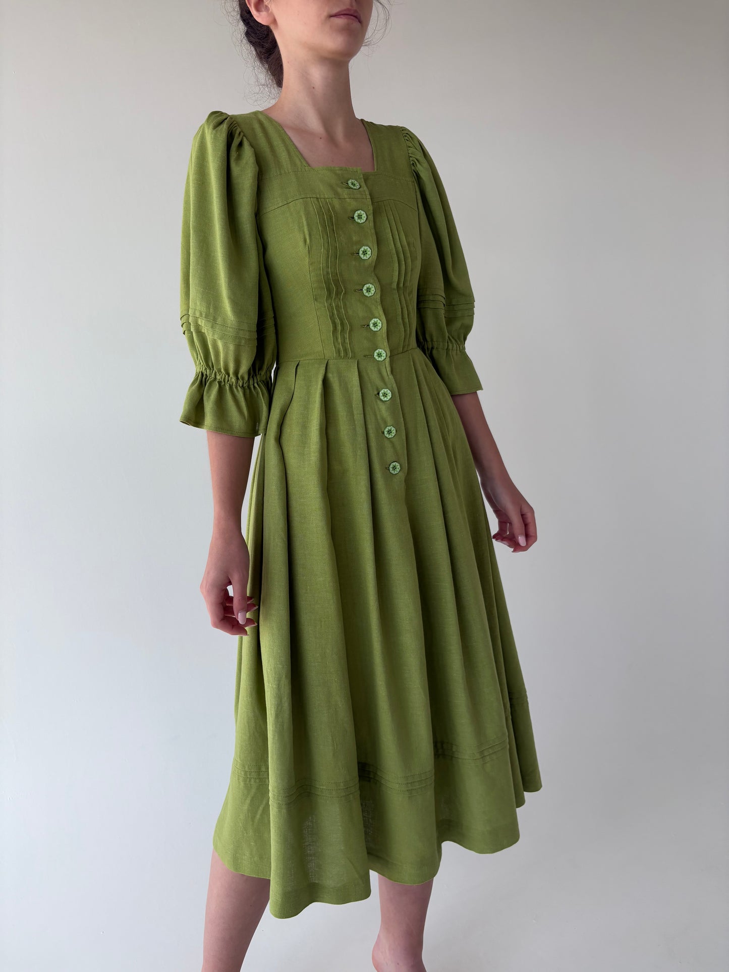 Rochie vintage seaweed green din in moale excepțional cu corsaj