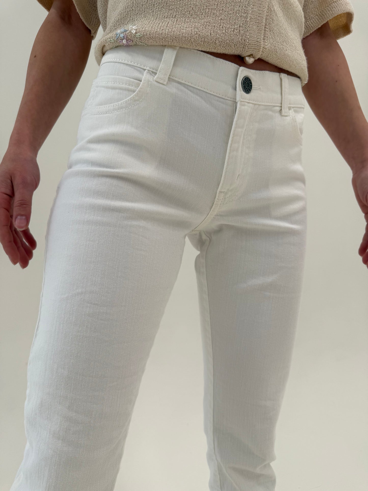 Jeans Gucci modelatori de vară petite în croi super revenit în trend