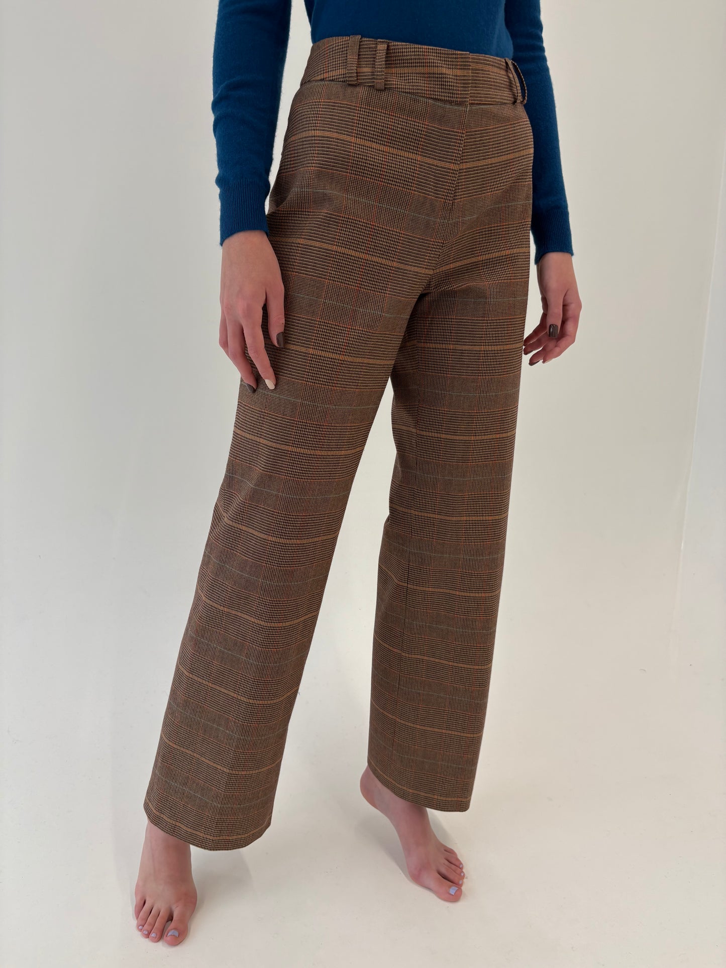 Pantaloni camel în carouri și croi drept din canvas gros modelator de bumbac