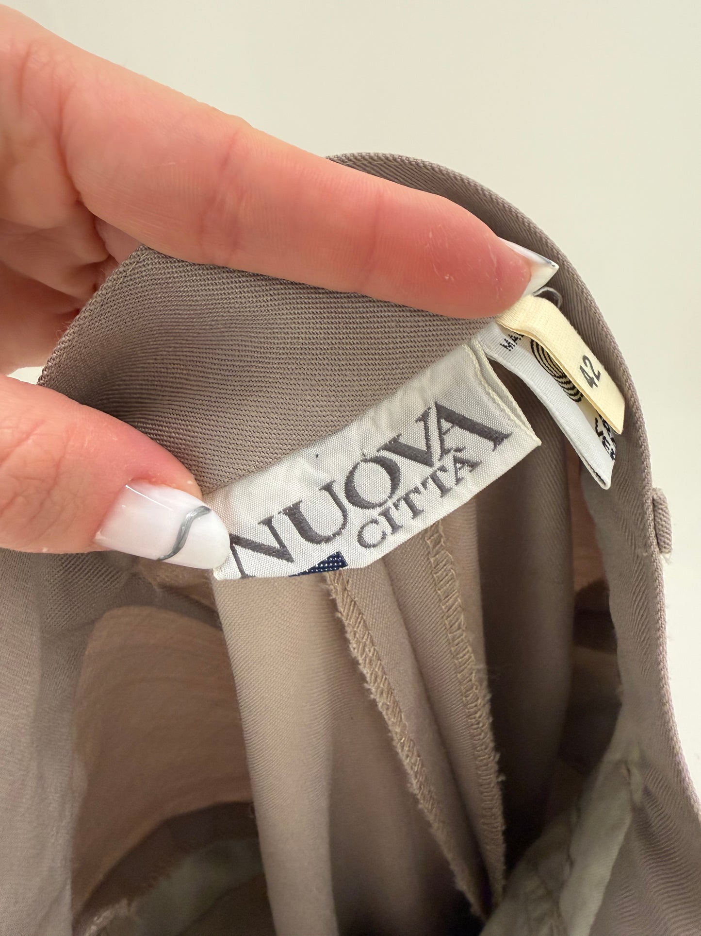 Pantaloni light warm gray cu pense si talie ultra înaltă