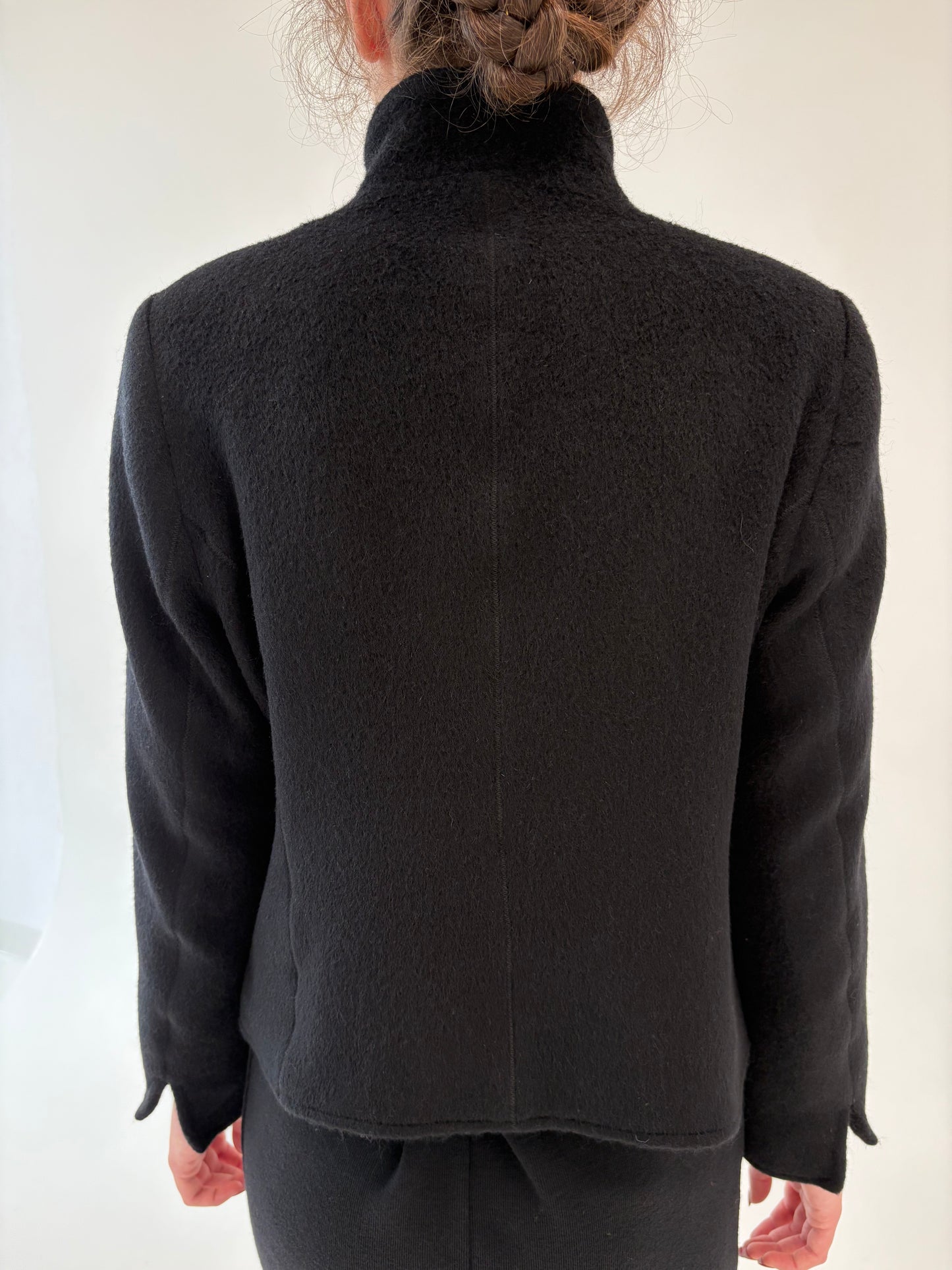 Sacou negru luxury petite Madeleine din stofă de lana și mohair