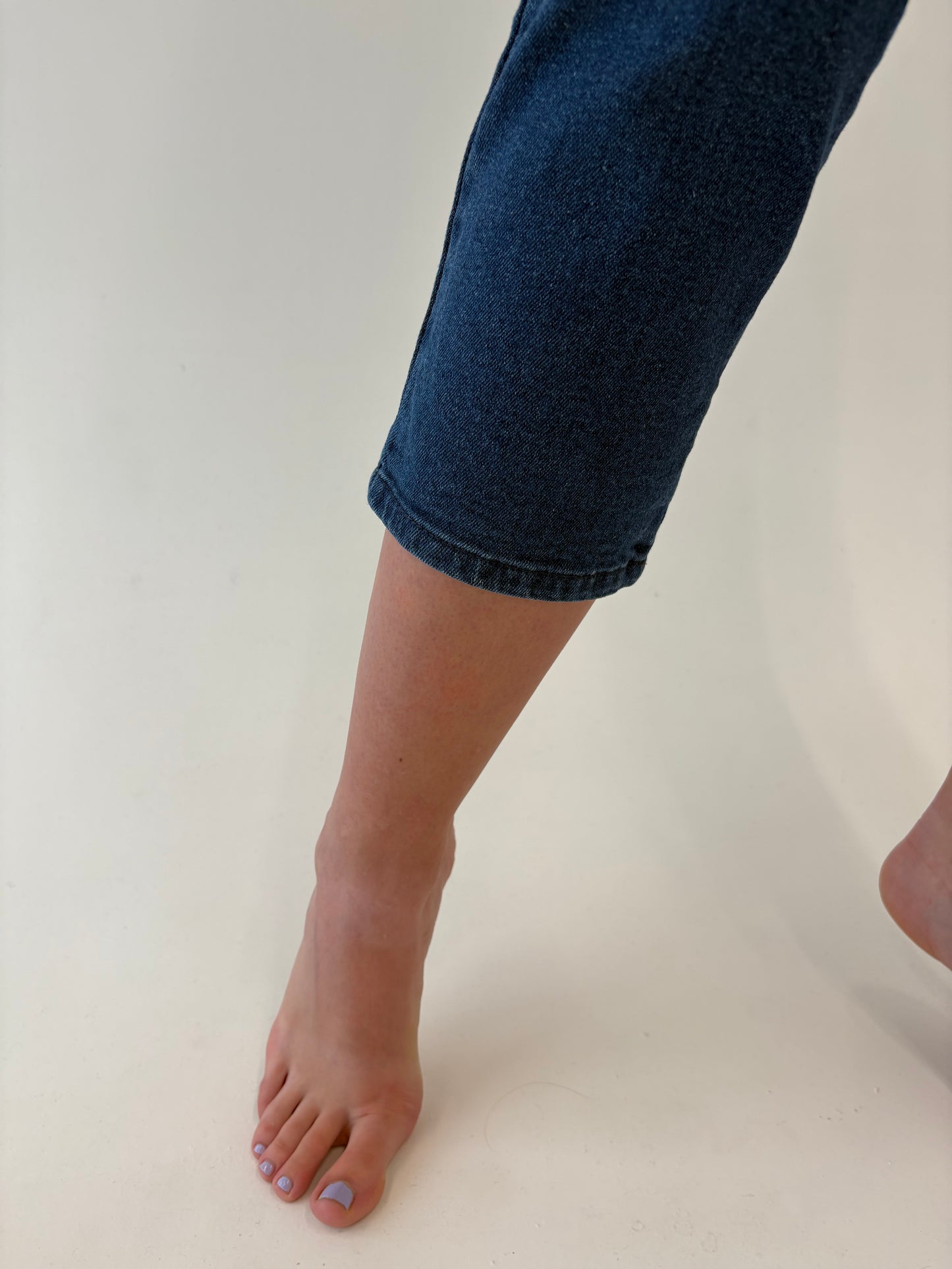 Jeans vintage petite modelator classic wash cu talie înaltă