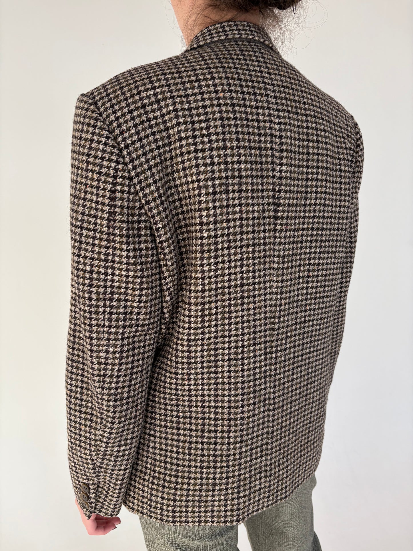 Sacou pied de coq din tweed de lana plină în culori neutre