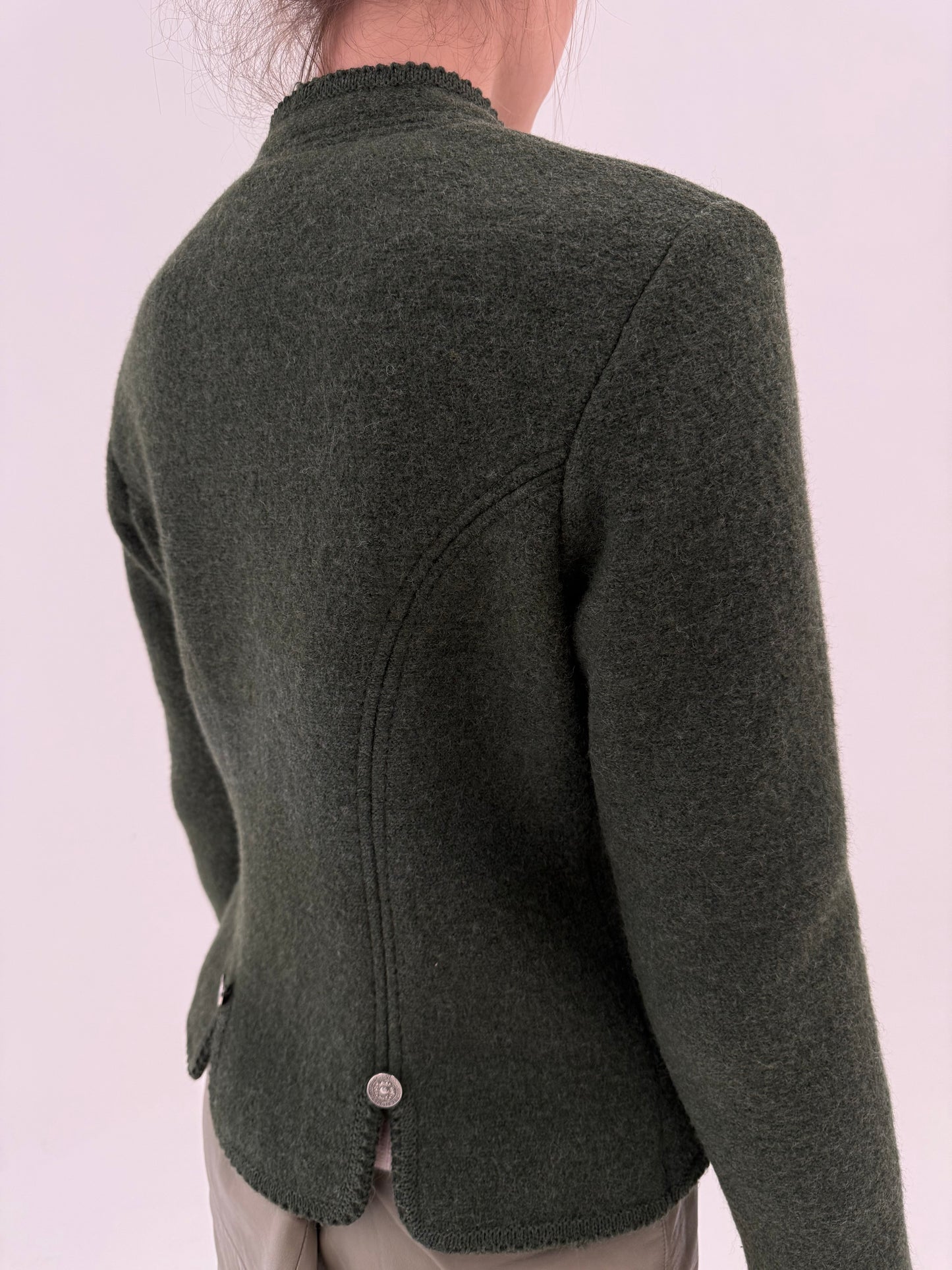 Sacou cambrat din boiled wool first green cu nasturi metalici argintii