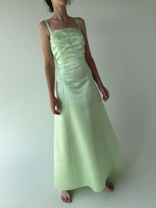 Rochie vintage verde crud cu corset ascuns și aplicații manuale delicate