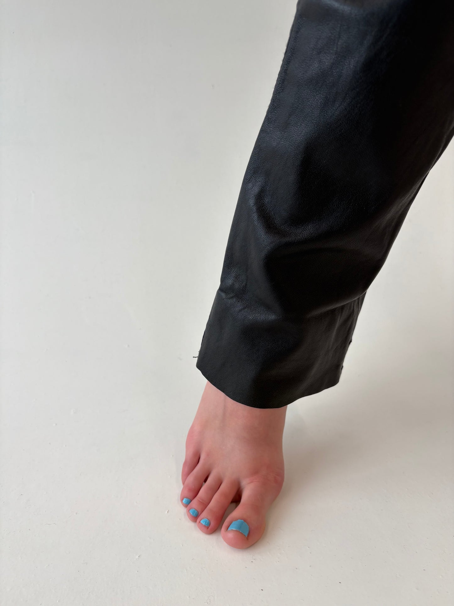 Pantaloni tall din piele naturală extrem de moale