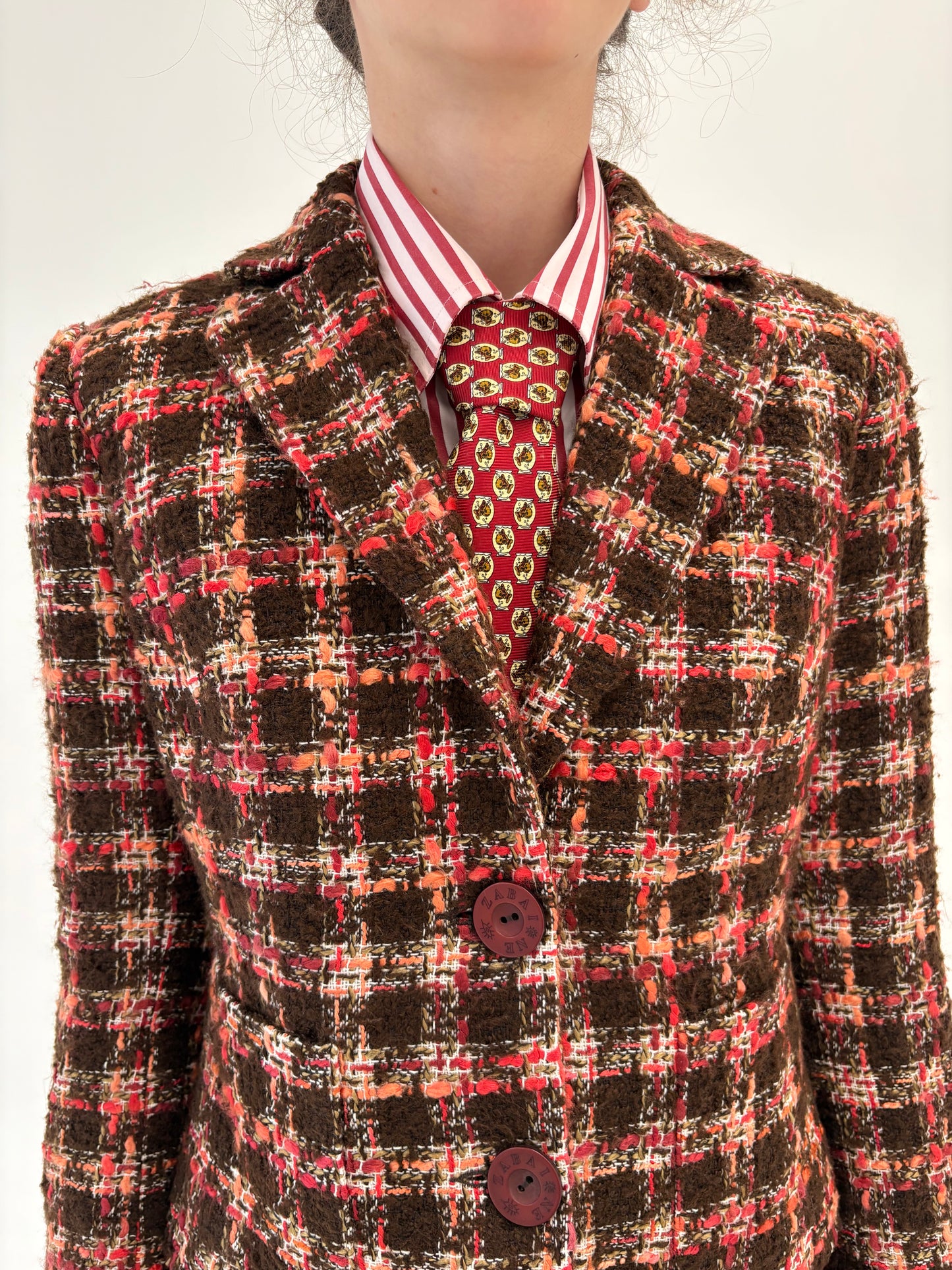 Sacou italian din tweed în stil Chanel în croi ușor cambrat