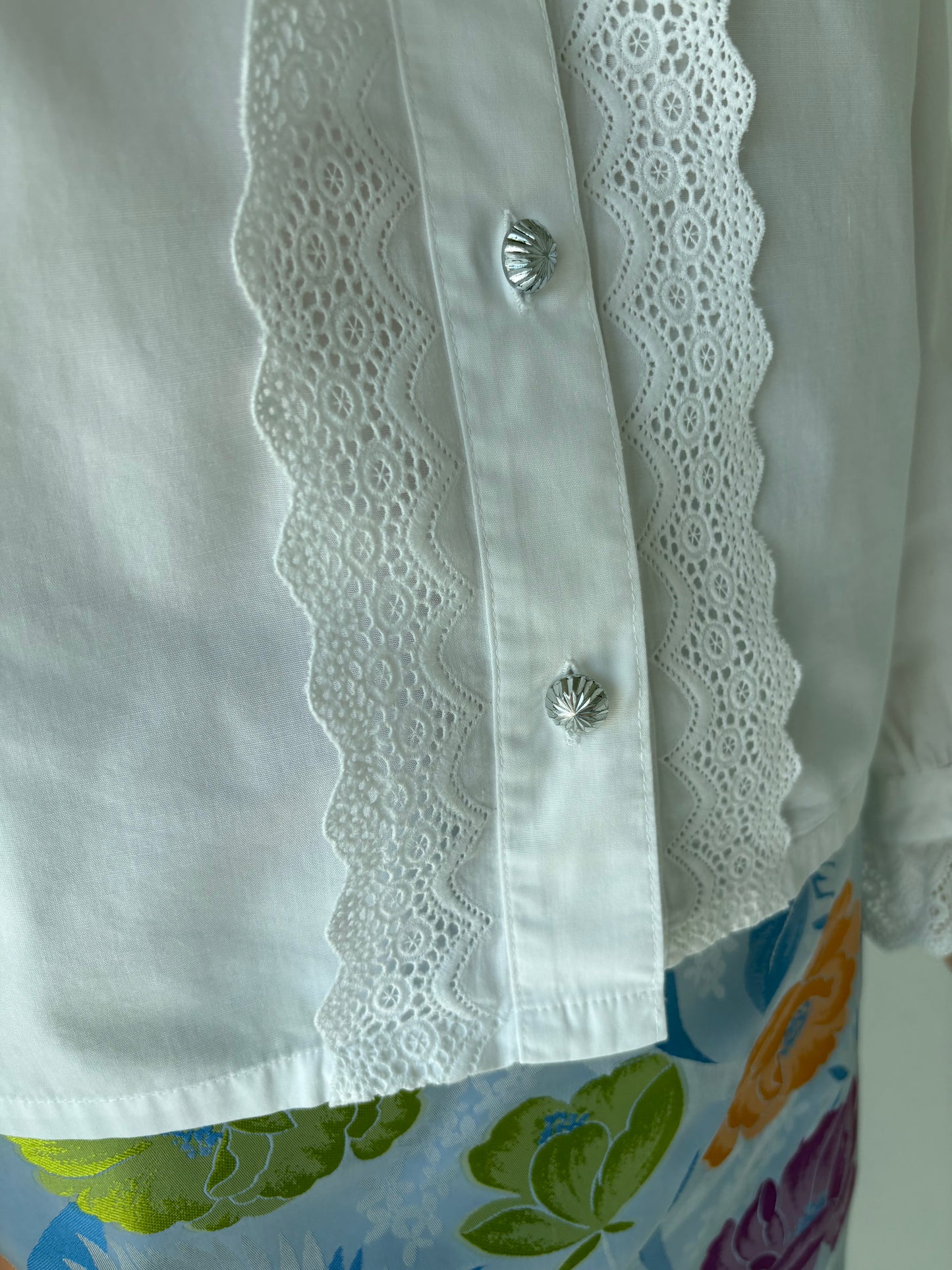 Cămașa luxury vintage din pânză ușor structurată cu dantelă macrame