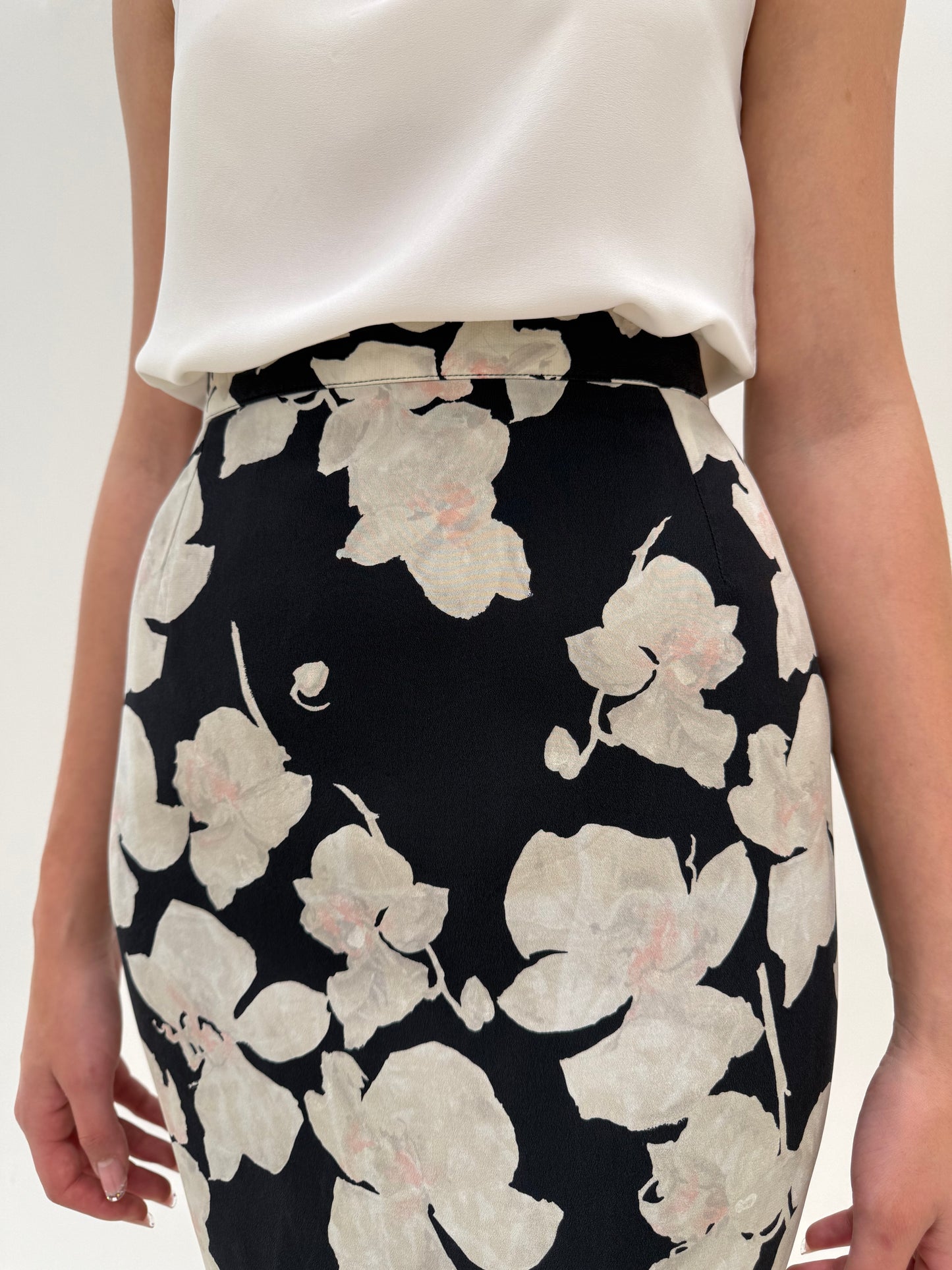 Deux piece clasic italian de brand luxury din mătase naturală cu print floral delicat