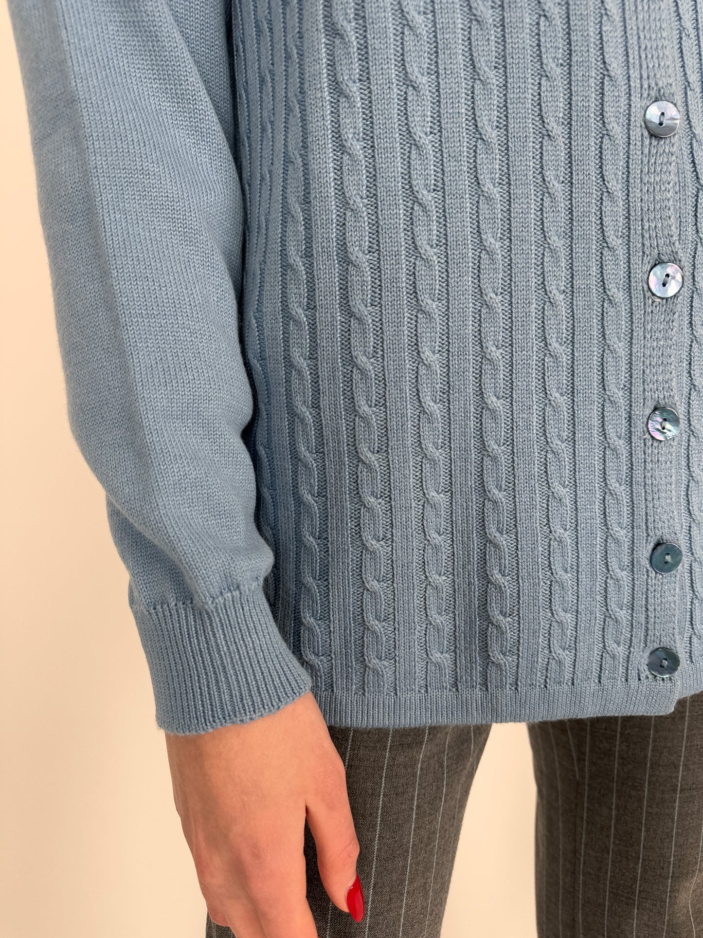 Cardigan baby blue cu torsade din lana merino extrafina