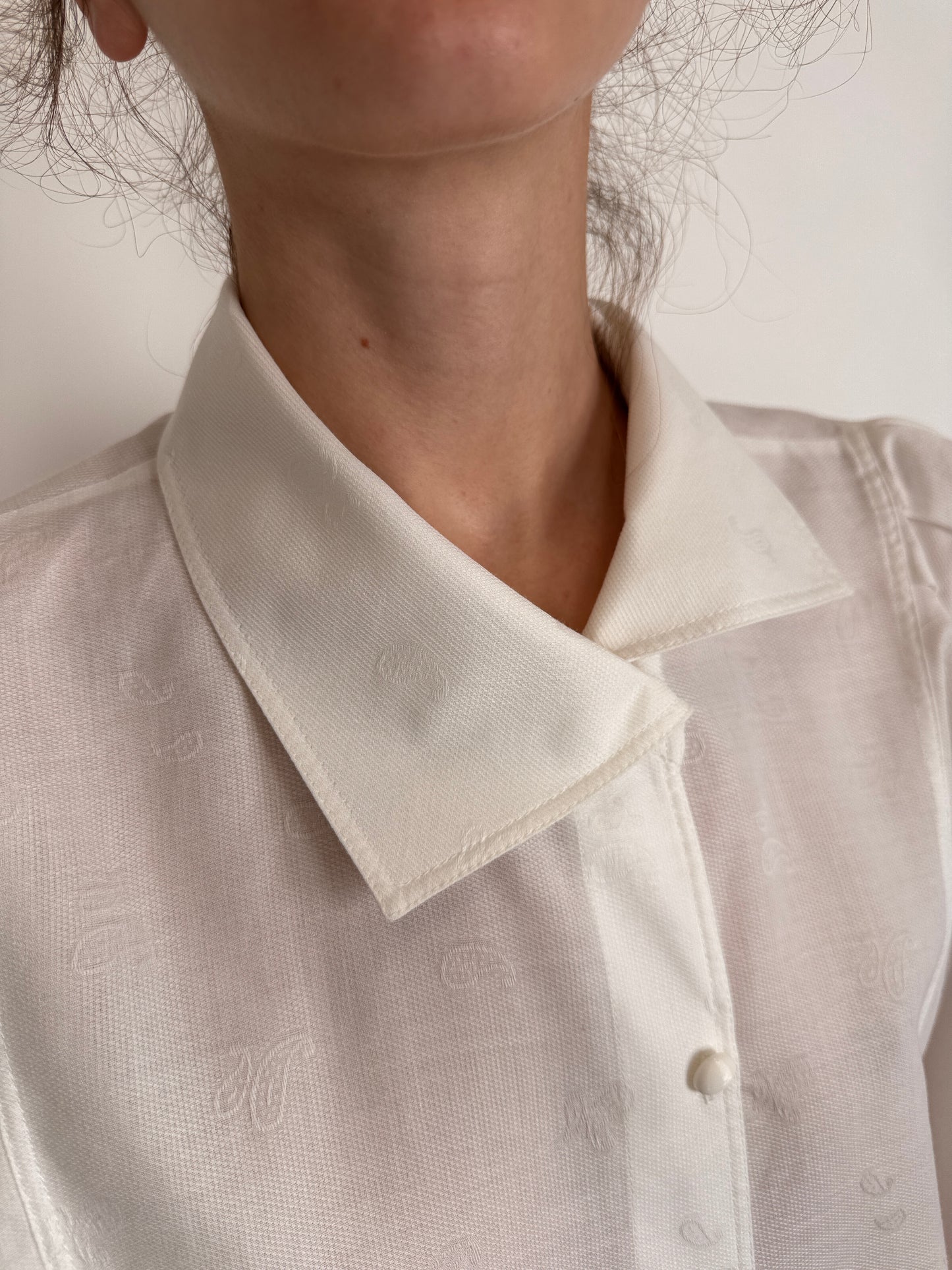 Cămașa vintage cu revere chic din poplin premium texturat