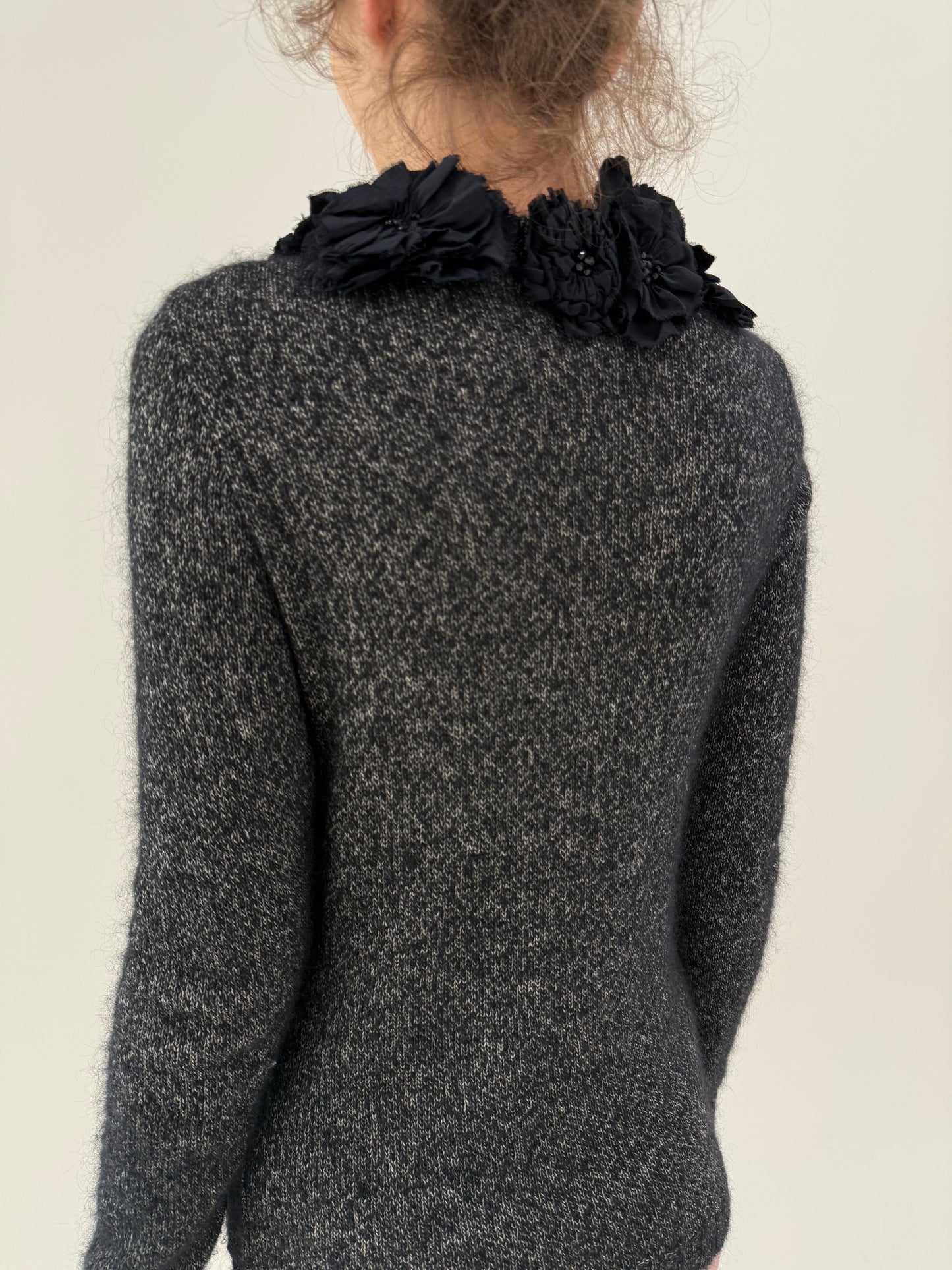 Cardigan vintage bijuterie italian cu aplicații florale couture din lână extrafina