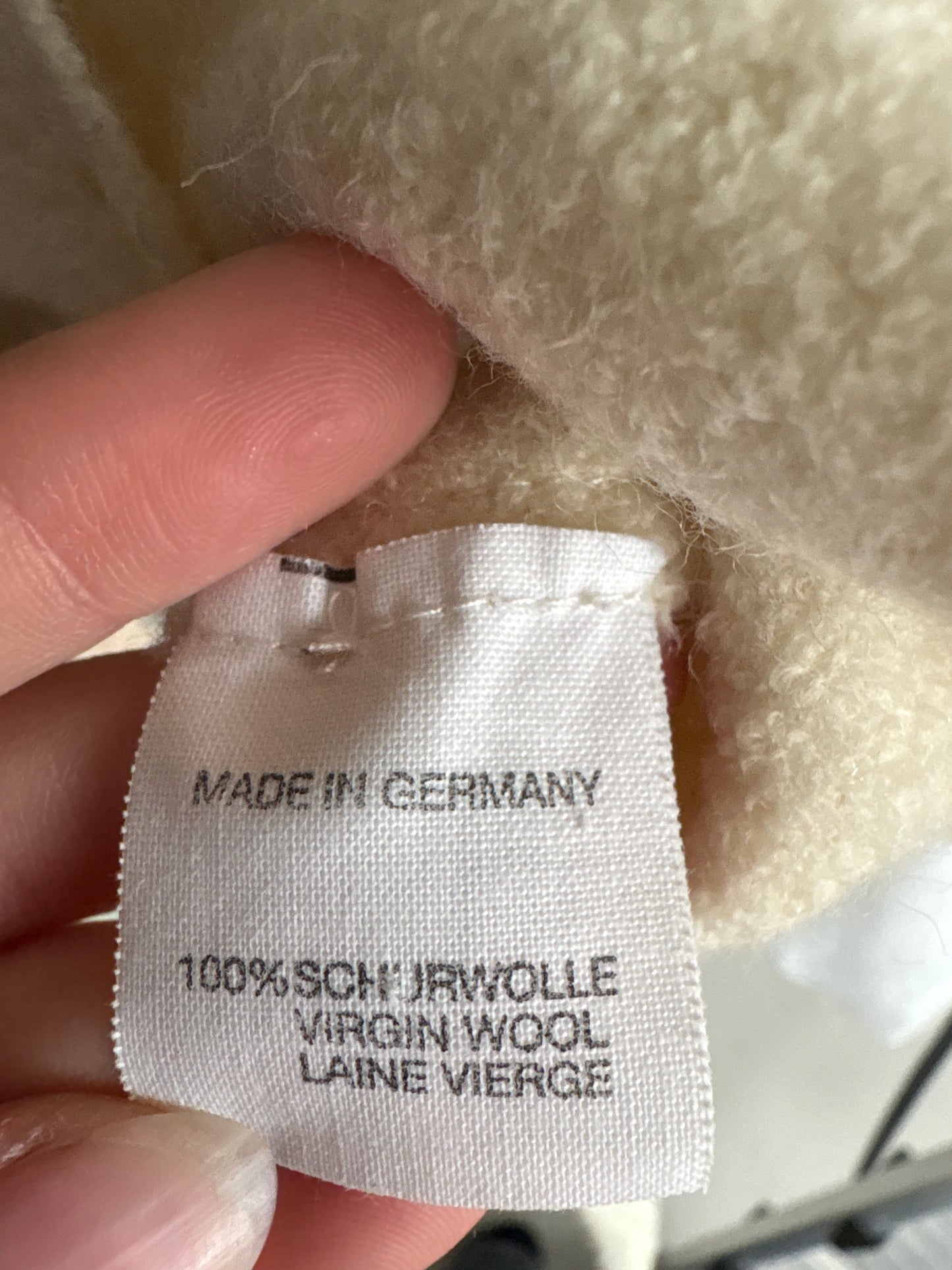 Jacheta conforr butter white din boiled wool