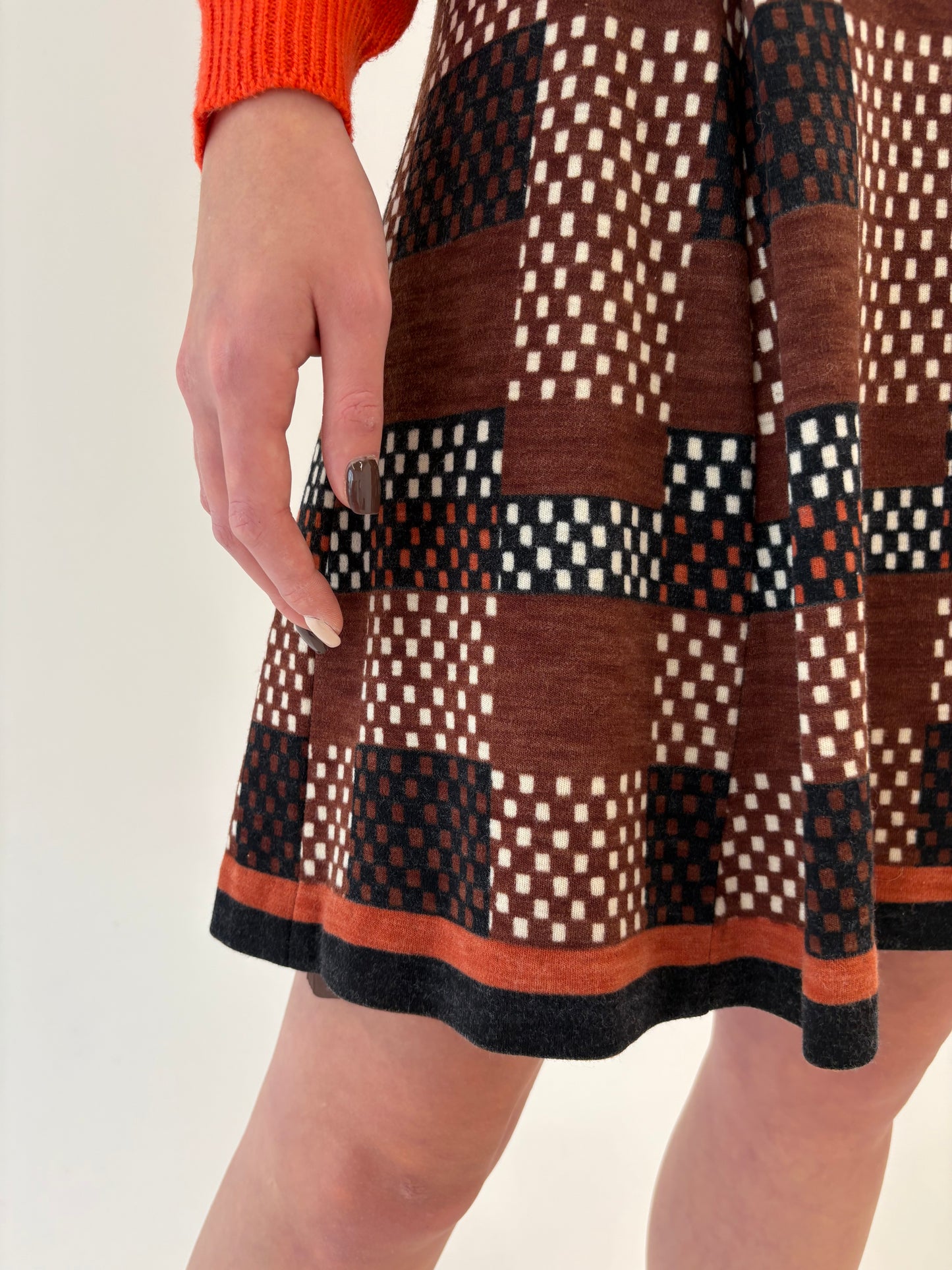 Fustă vintage din lana extrafina chocolate brown cu buline