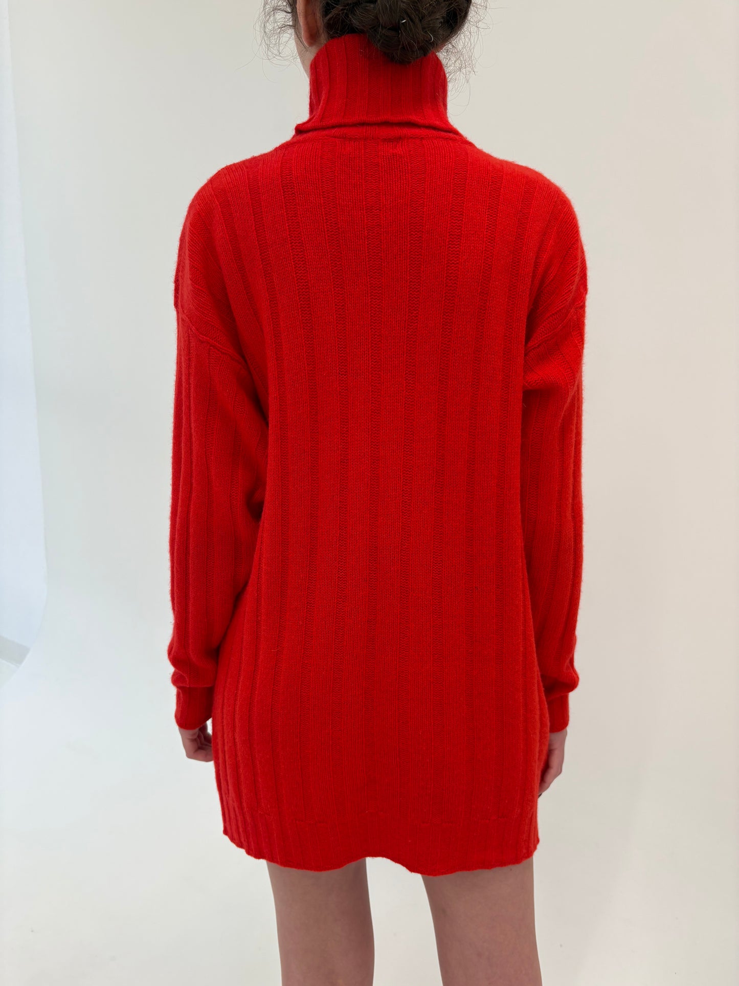 Rochie tip Maleta vintage roșu tare din lana extrafina multiply și Angora