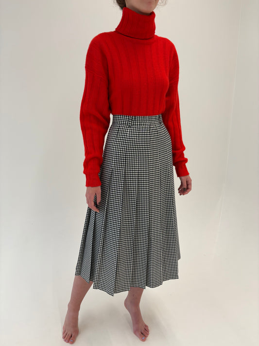 Fustă vintage plisata midi spre maxi în carouri alb negru din mix de lana