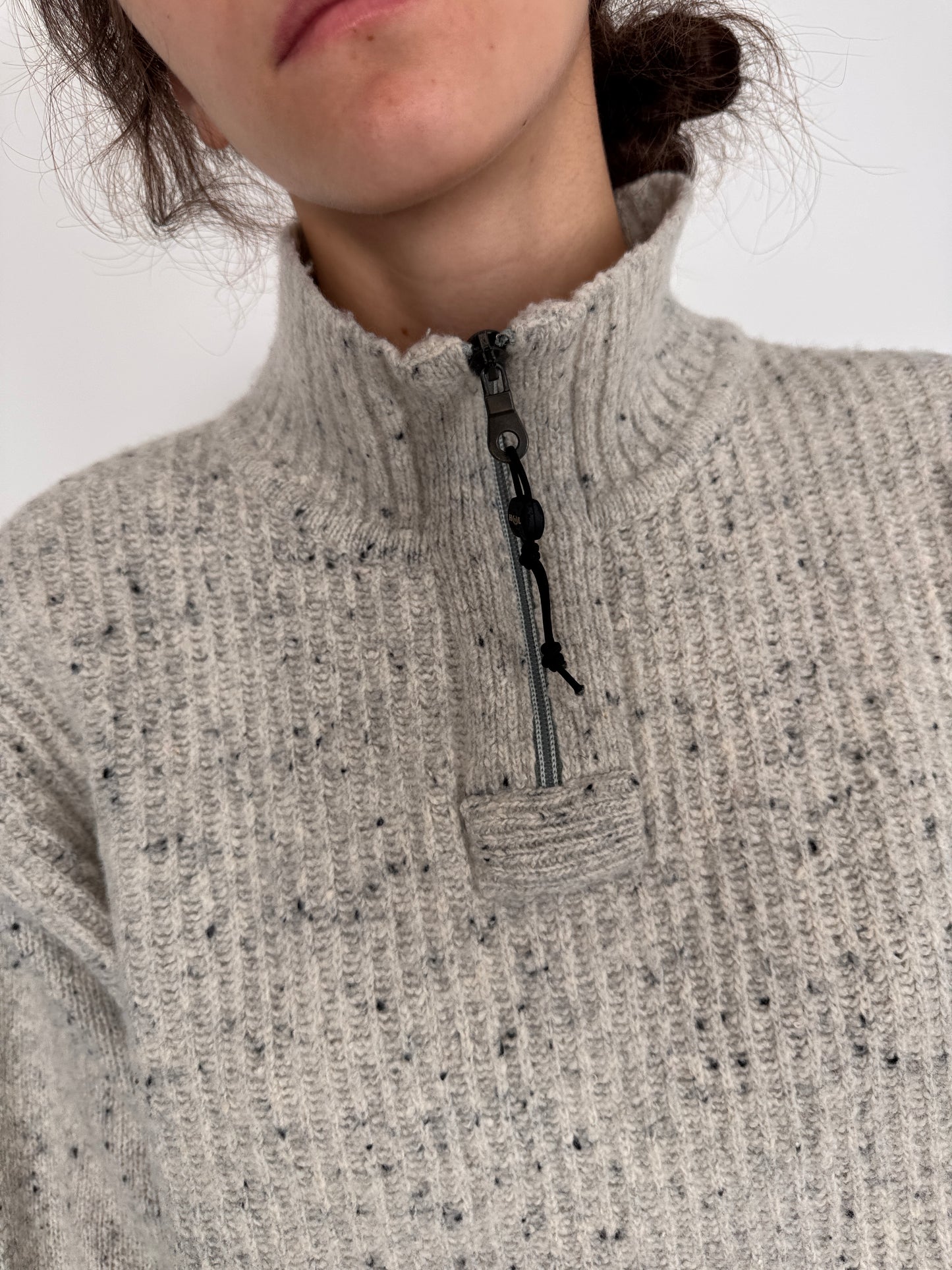 Maleta italiană cu influențe sport din lana merino extrafina cloud gray