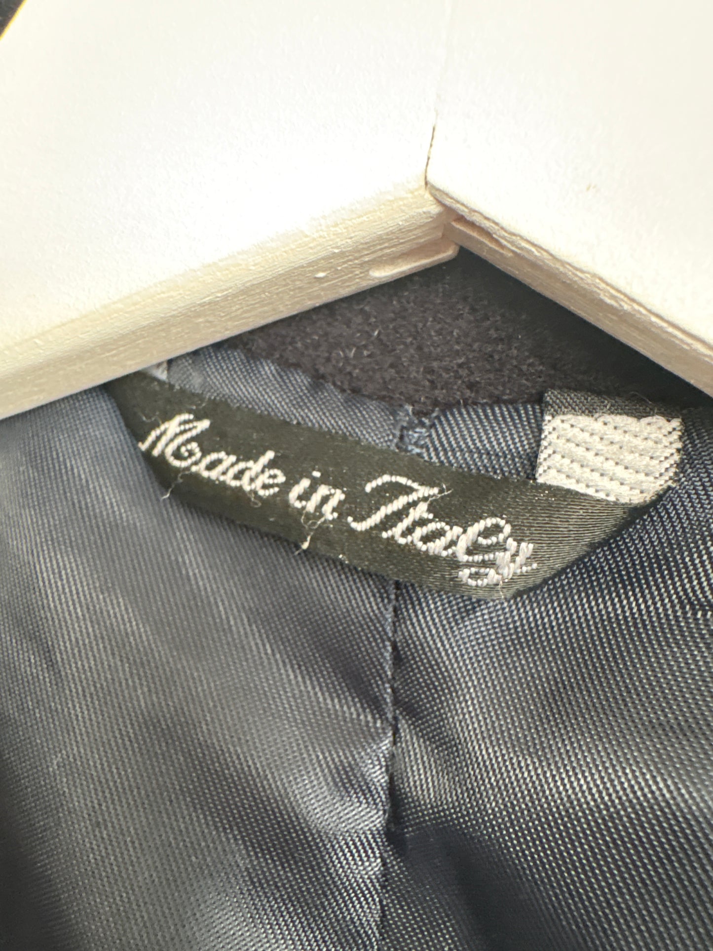 Sacou cu influențe casual chic din lana extrafina și cașmir cu inserții burgundy